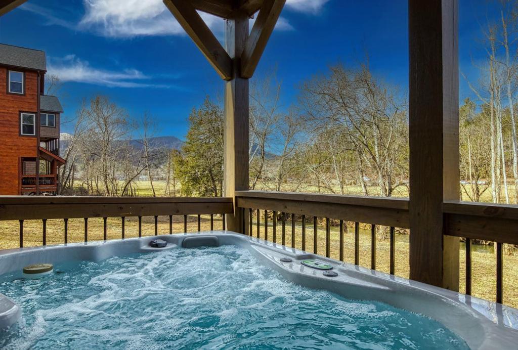 Creekside Lodge photo 19