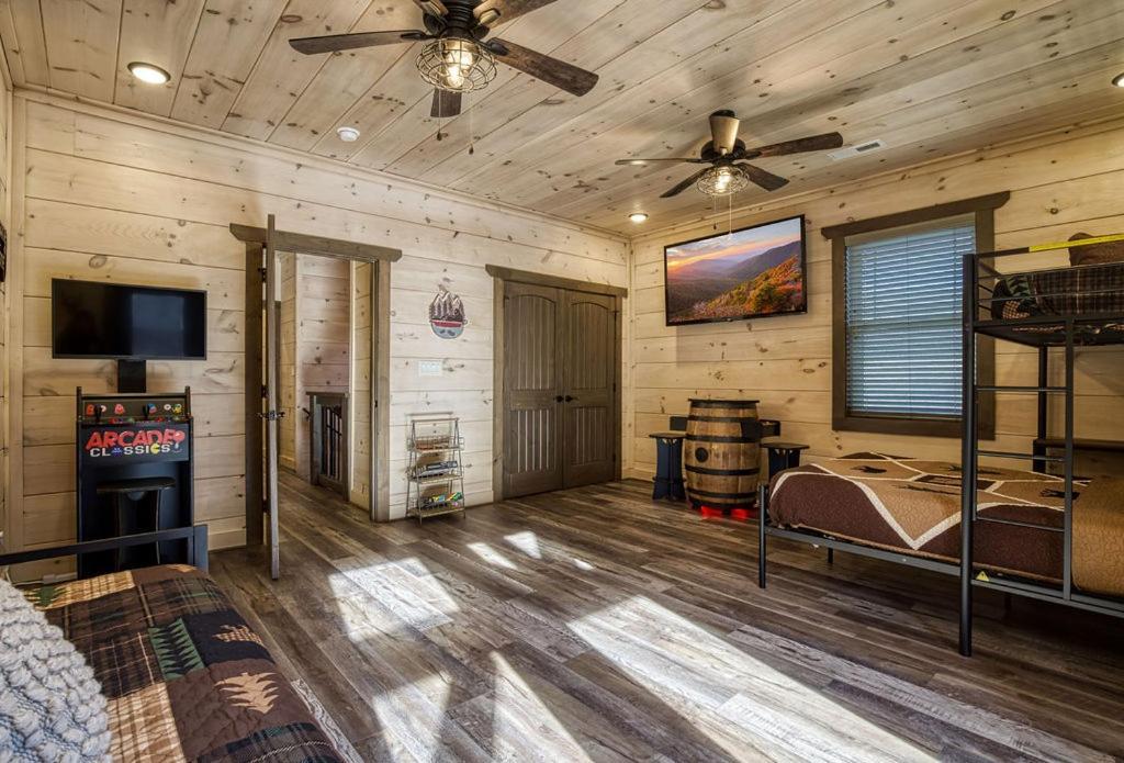 Creekside Lodge photo 29