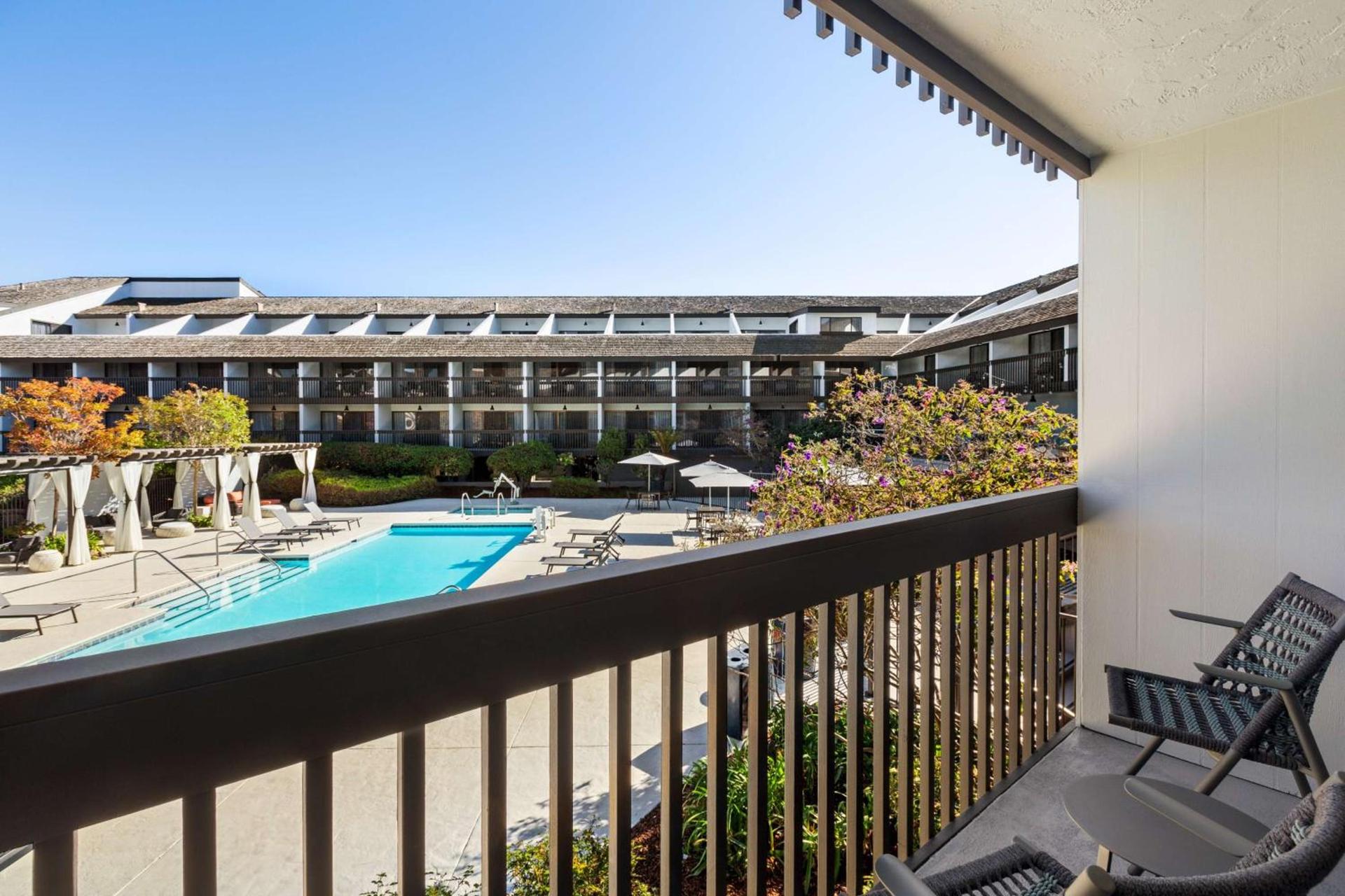 Hilton Garden Inn Monterey photo 67