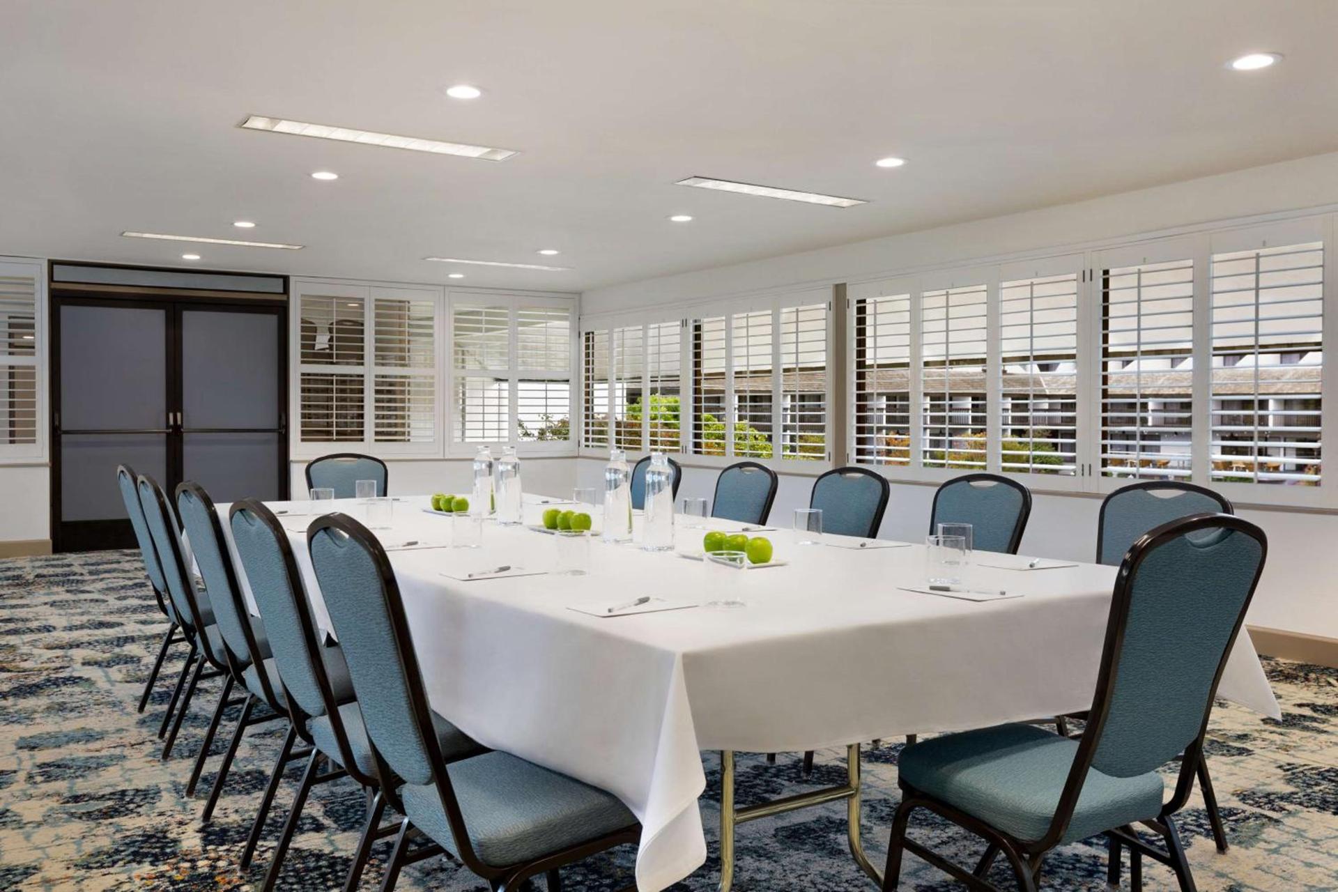Hilton Garden Inn Monterey photo 81