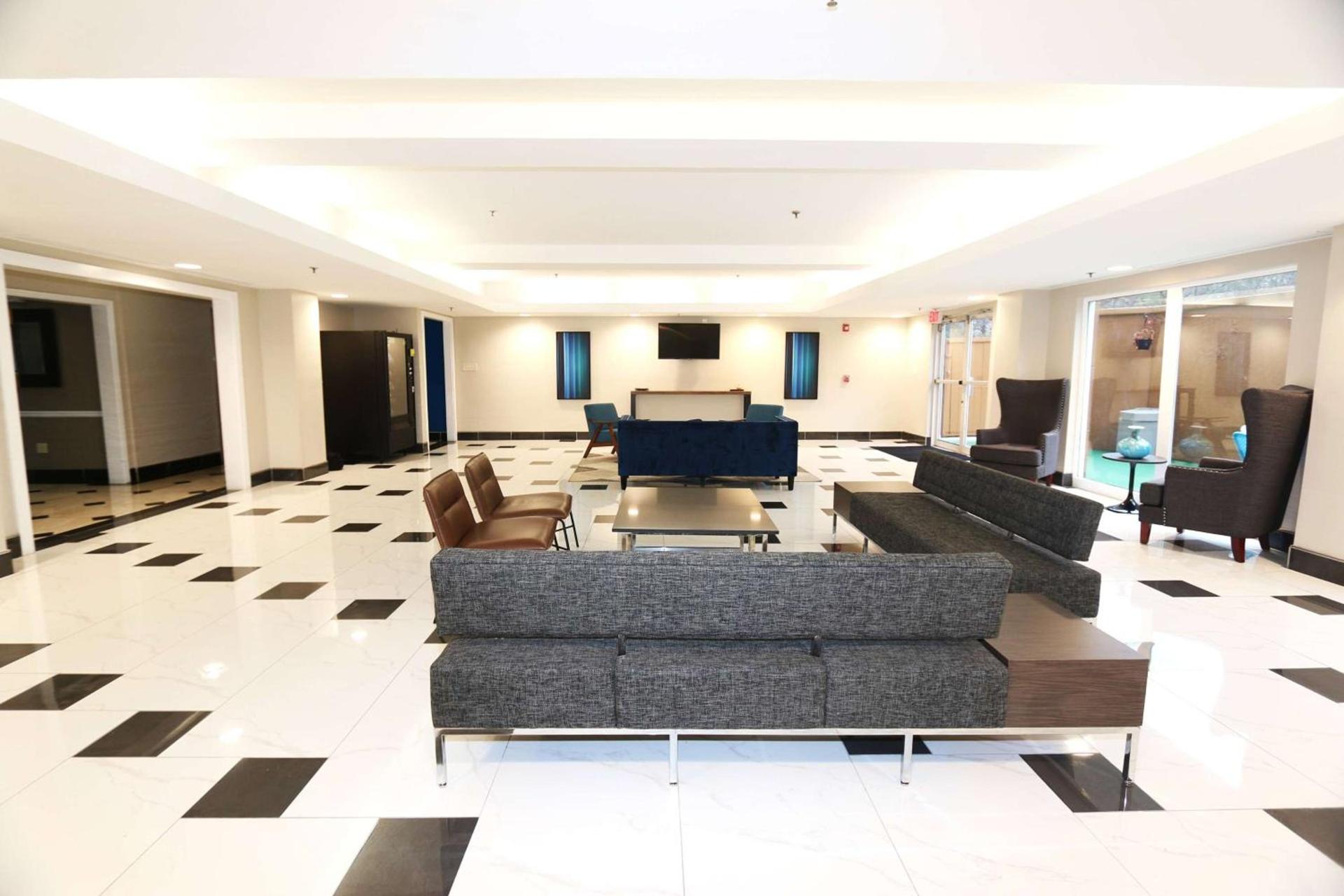 Baymont by Wyndham Lithia Springs Atlanta photo 6