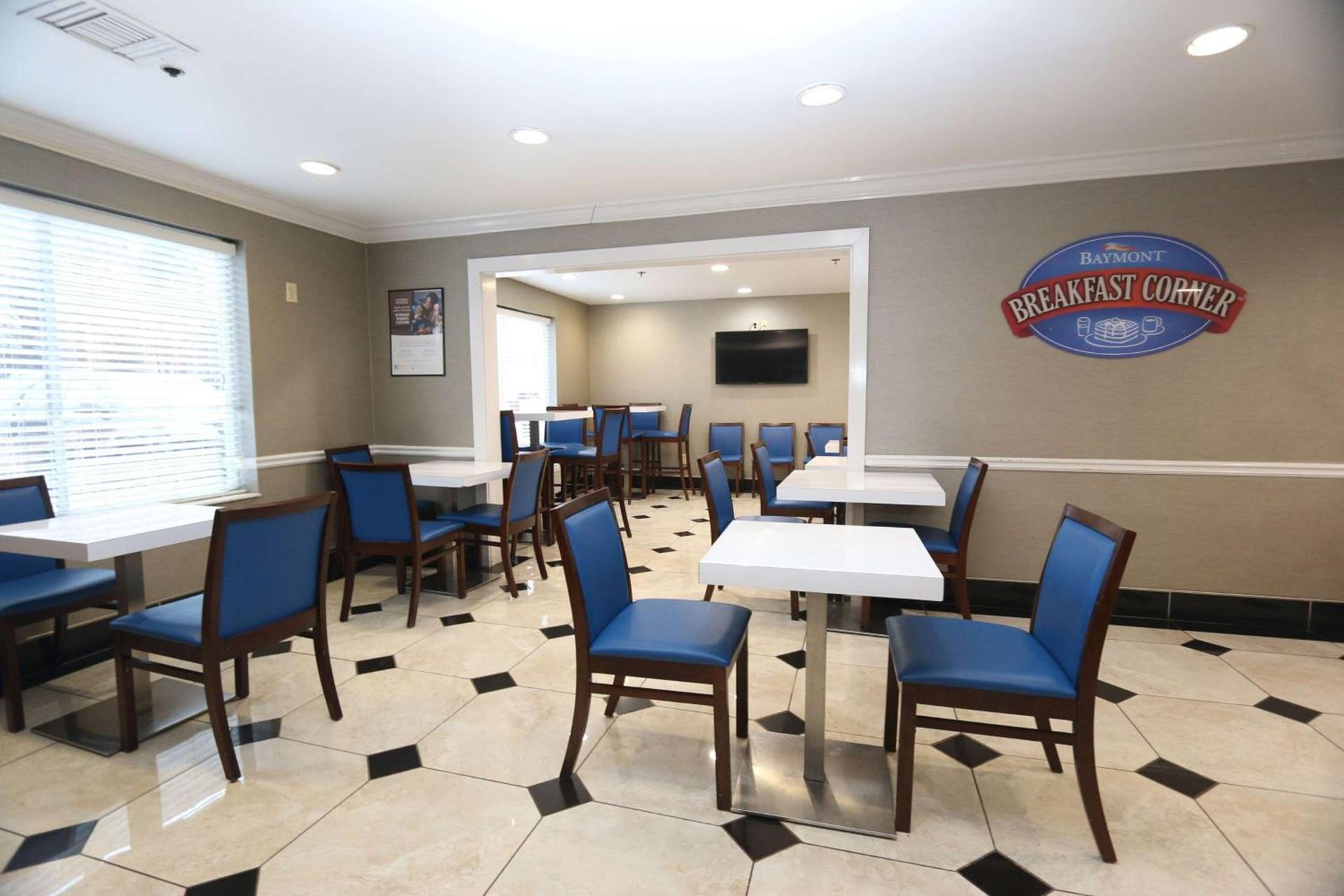 Baymont by Wyndham Lithia Springs Atlanta photo 8