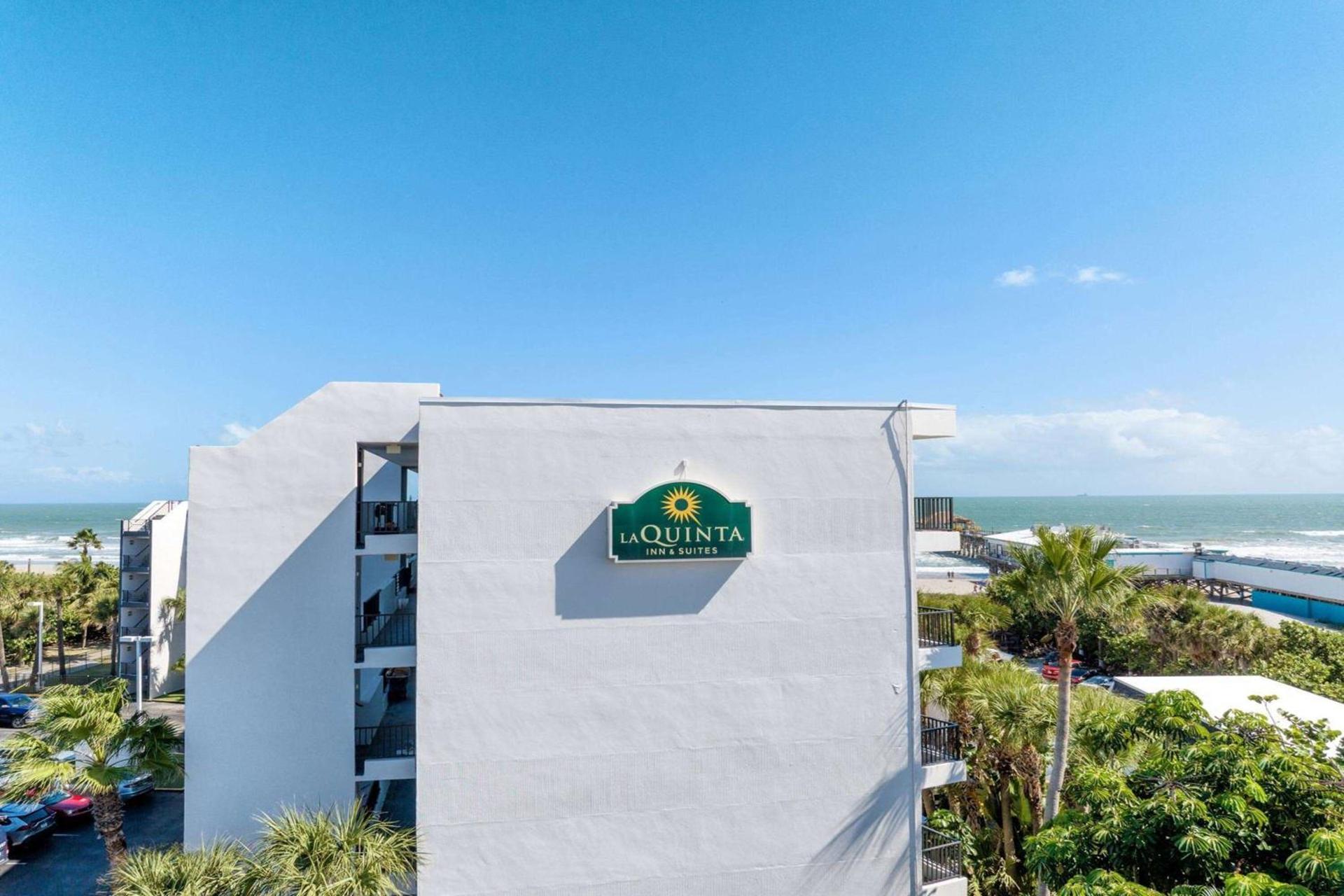 La Quinta by Wyndham Cocoa Beach Oceanfront photo 3