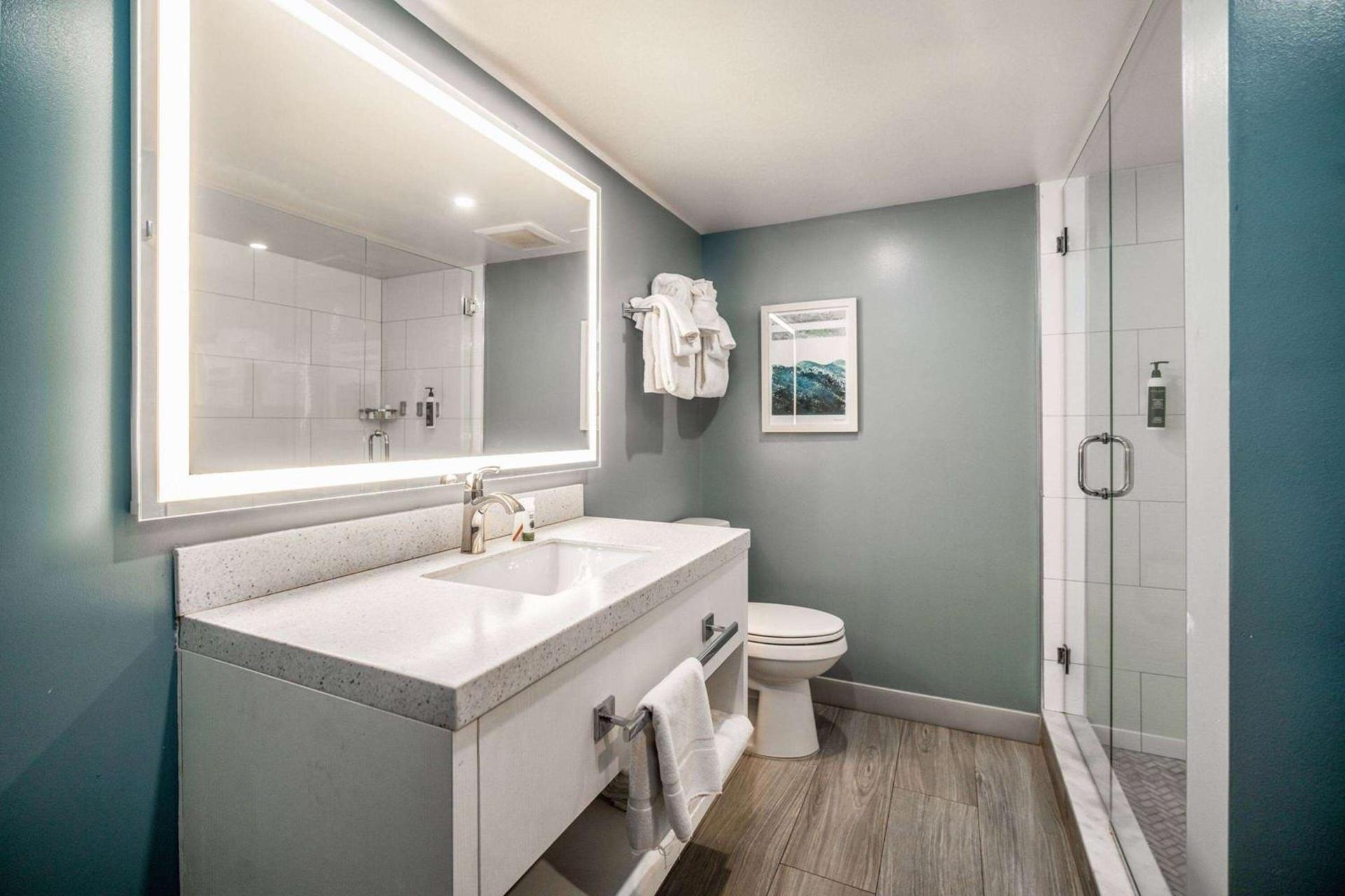 La Quinta by Wyndham Cocoa Beach Oceanfront photo 27