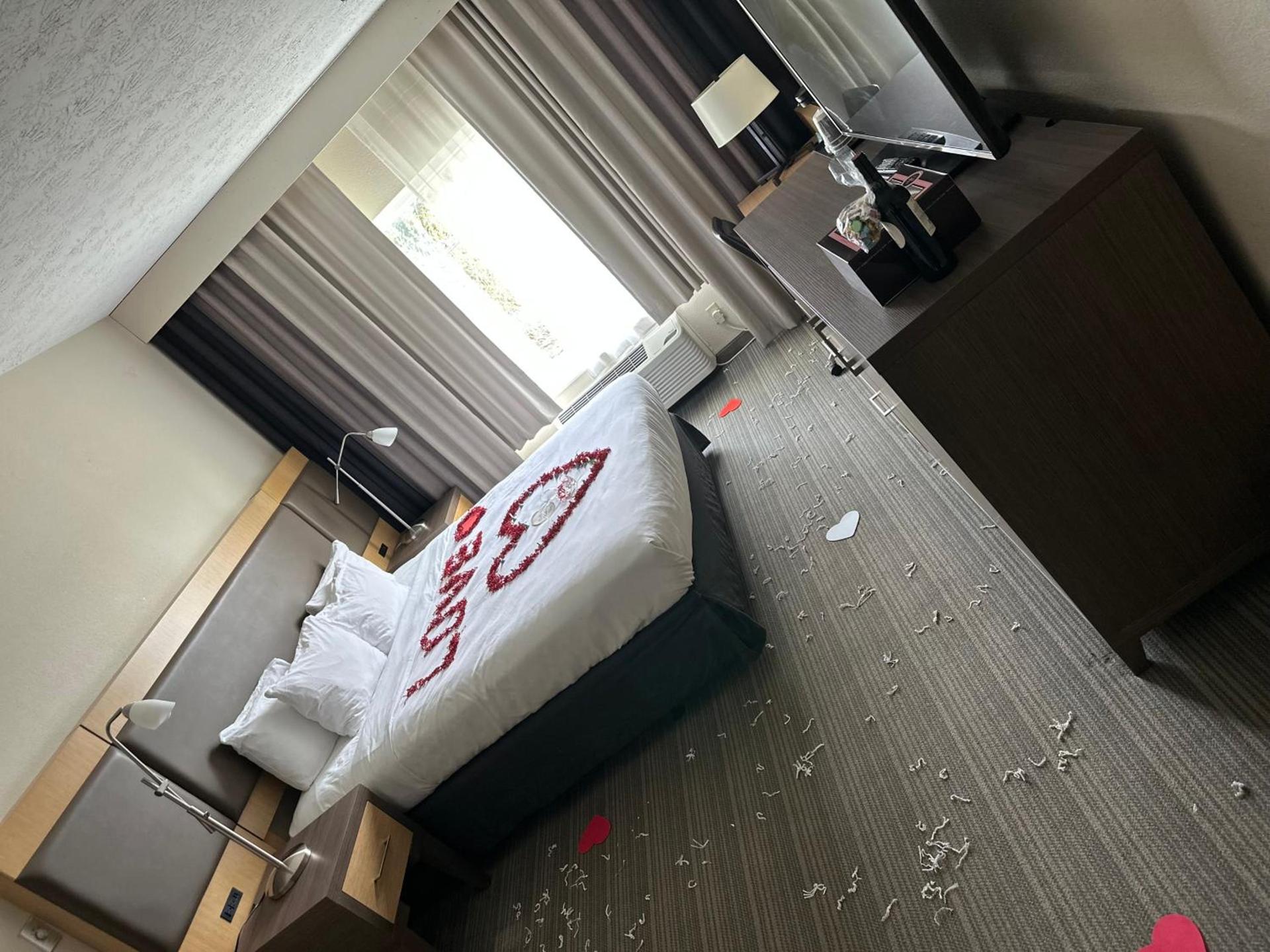 Country Inn & Suites by Radisson, Beavercreek-Dayton photo 78