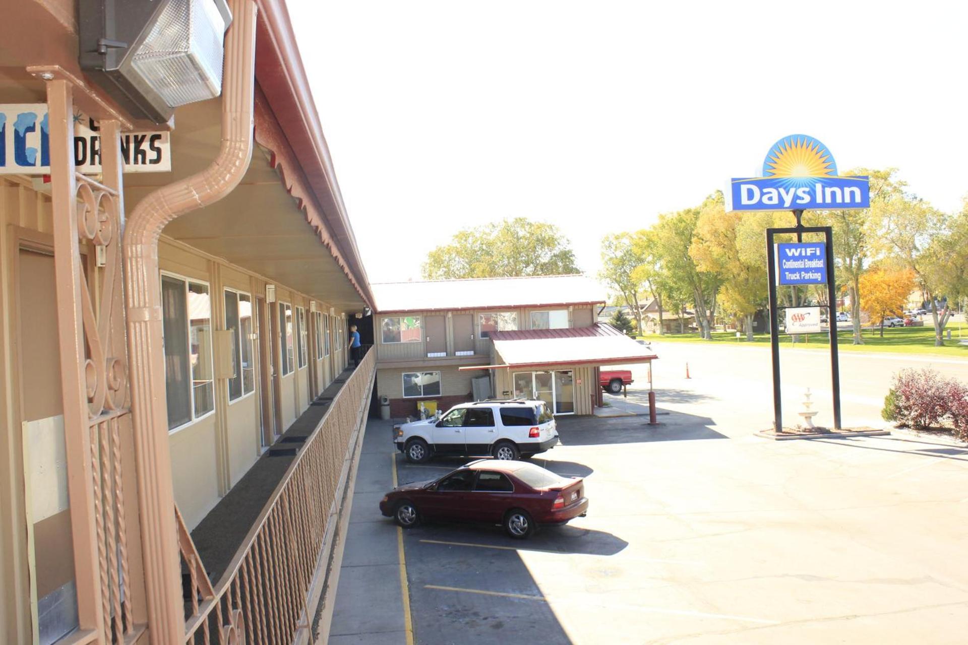 Days Inn by Wyndham Elko photo 16