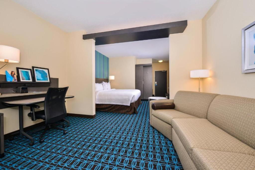 Fairfield Inn & Suites by Marriott Raleigh Cary photo 32