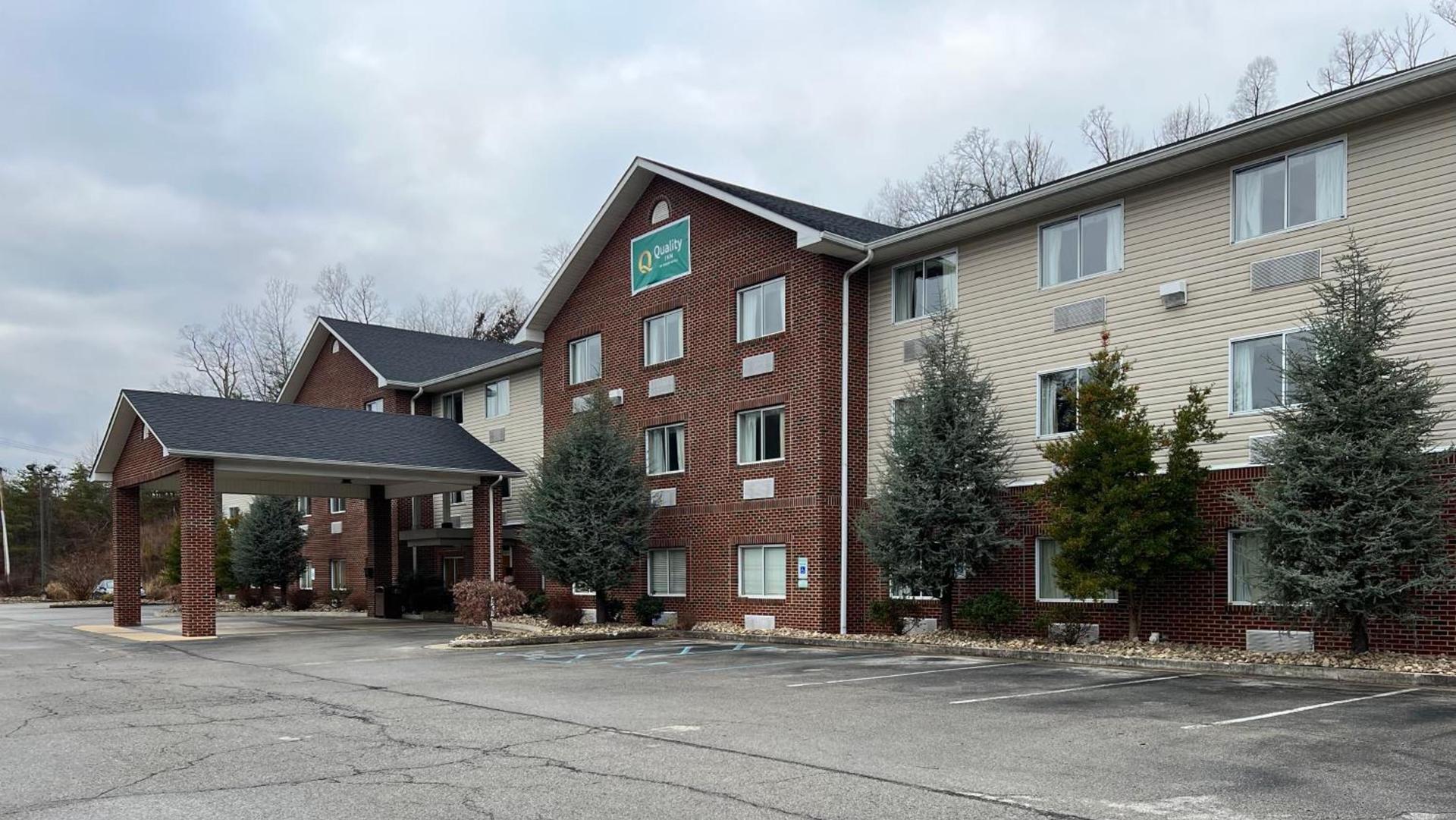 Quality Inn Huntington University Area photo 9