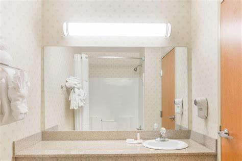 Quality Inn Huntington University Area photo 16