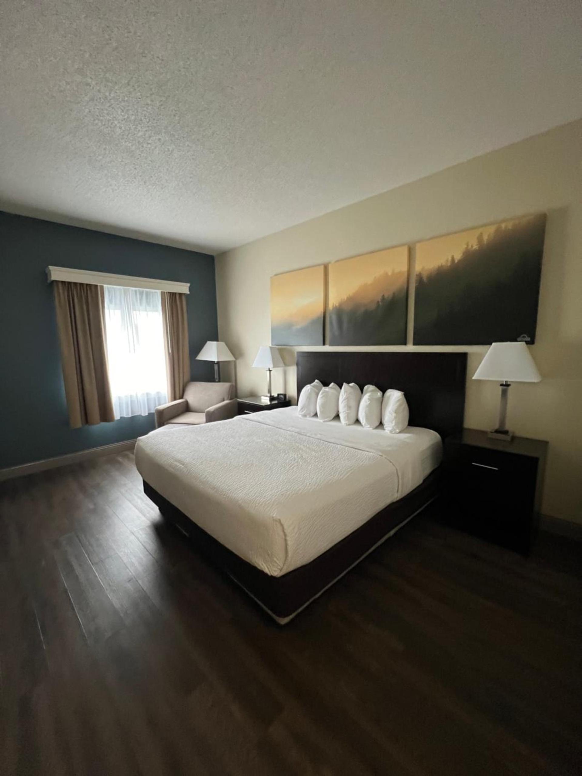 Days Inn by Wyndham Penn State photo 10