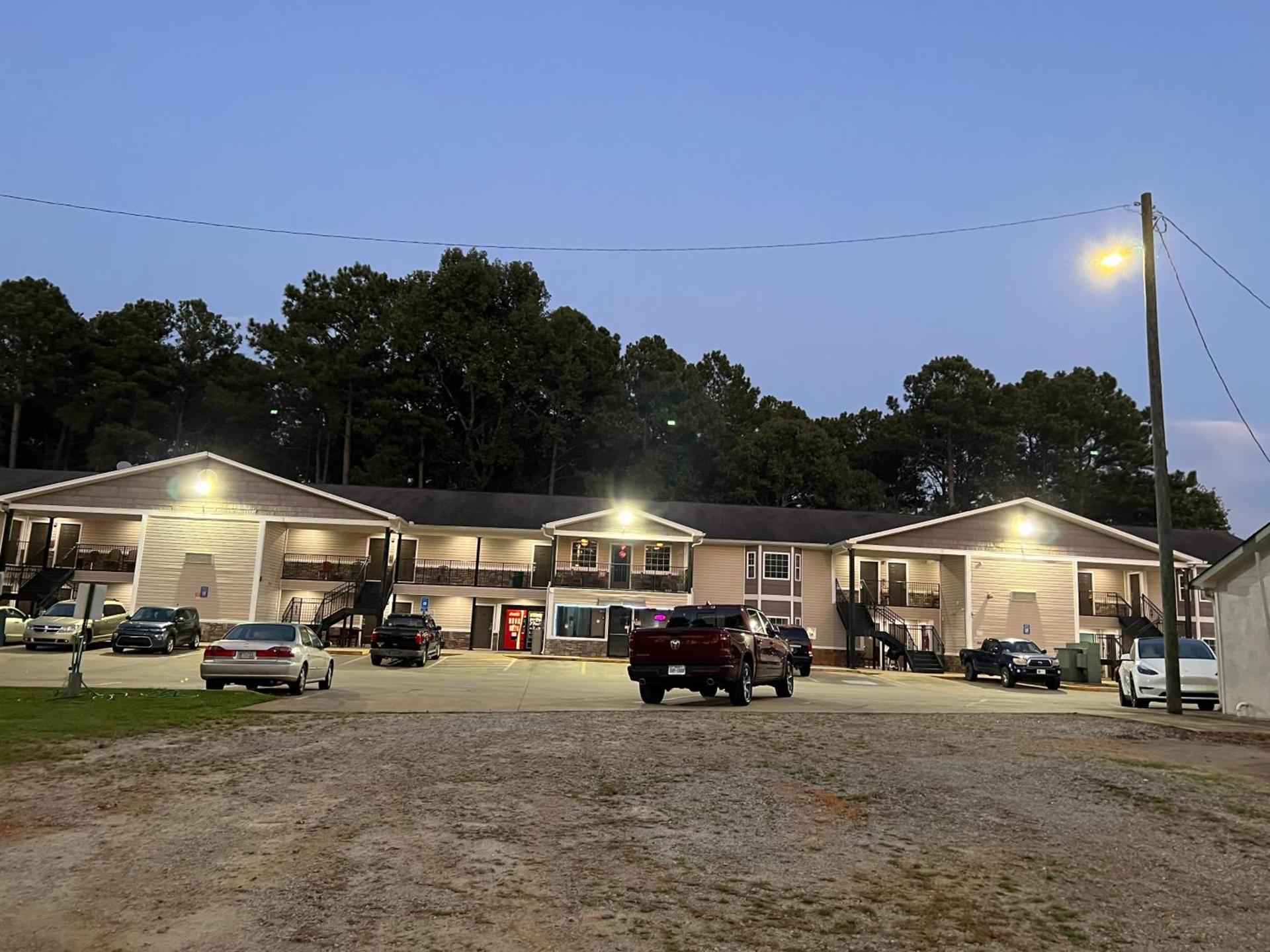 High Falls Inn & Suites photo 1