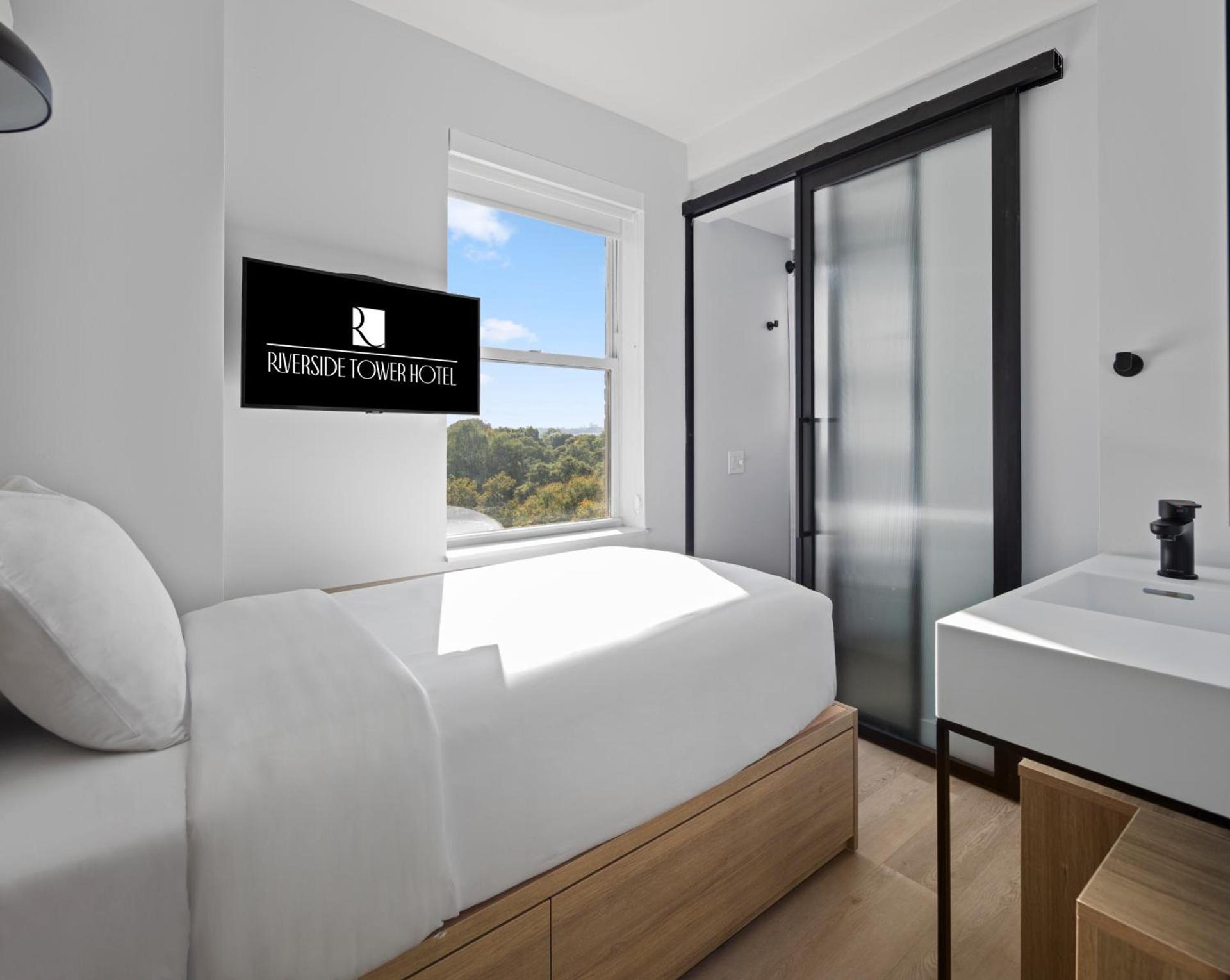 Riverside Tower Hotel photo 36