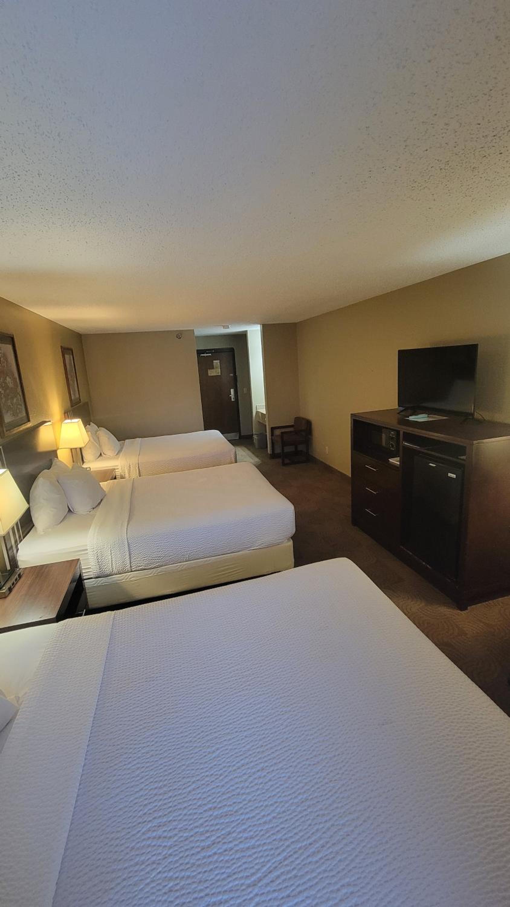 Days Inn by Wyndham Sheridan photo 10