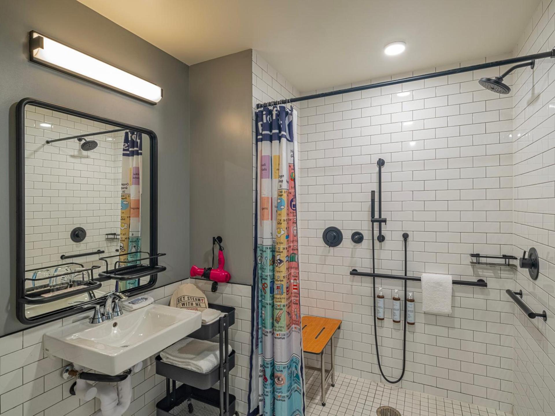 Moxy Phoenix Downtown photo 5