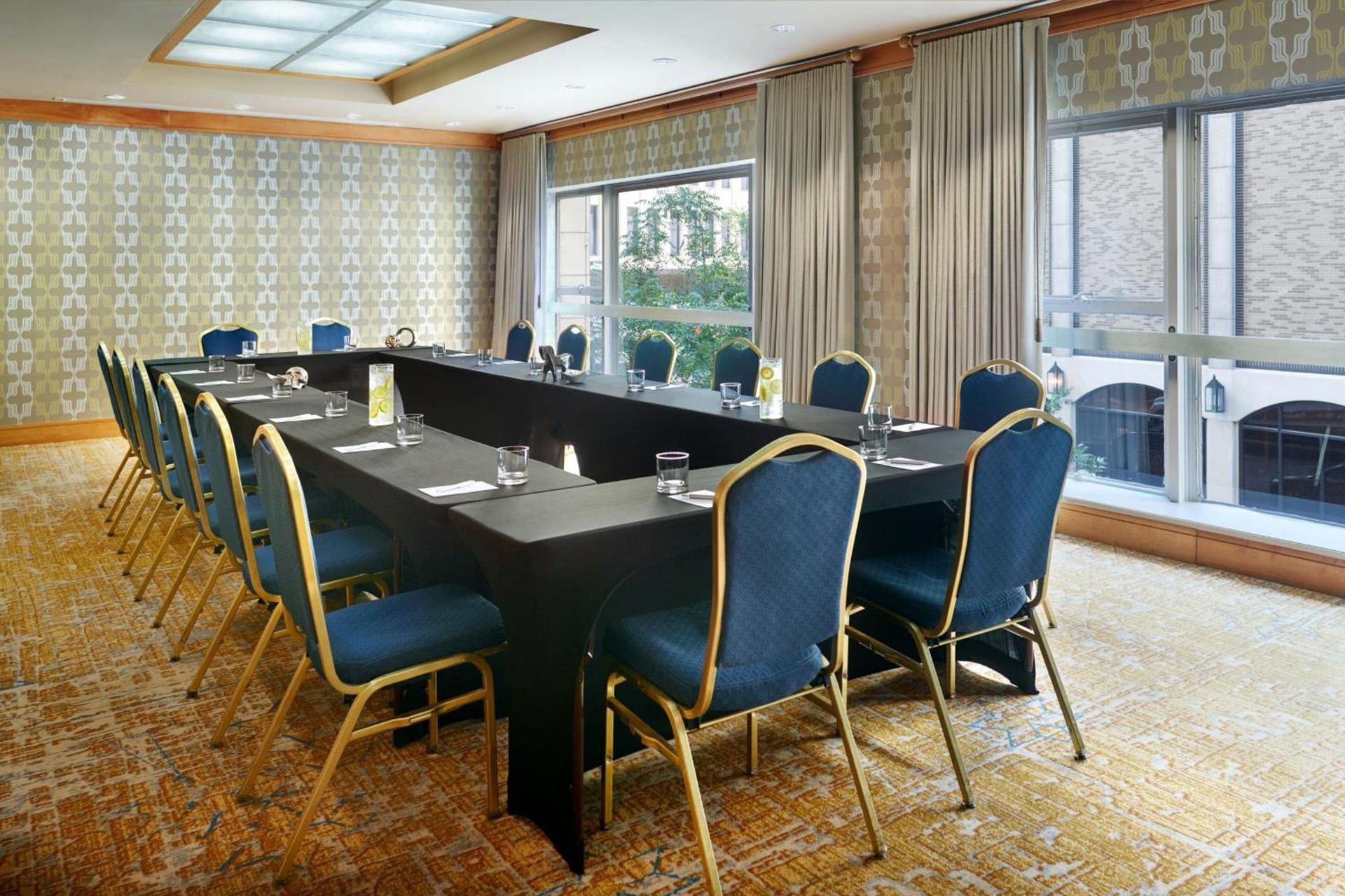 Renaissance New Orleans Pere Marquette French Quarter Area Hotel photo 26