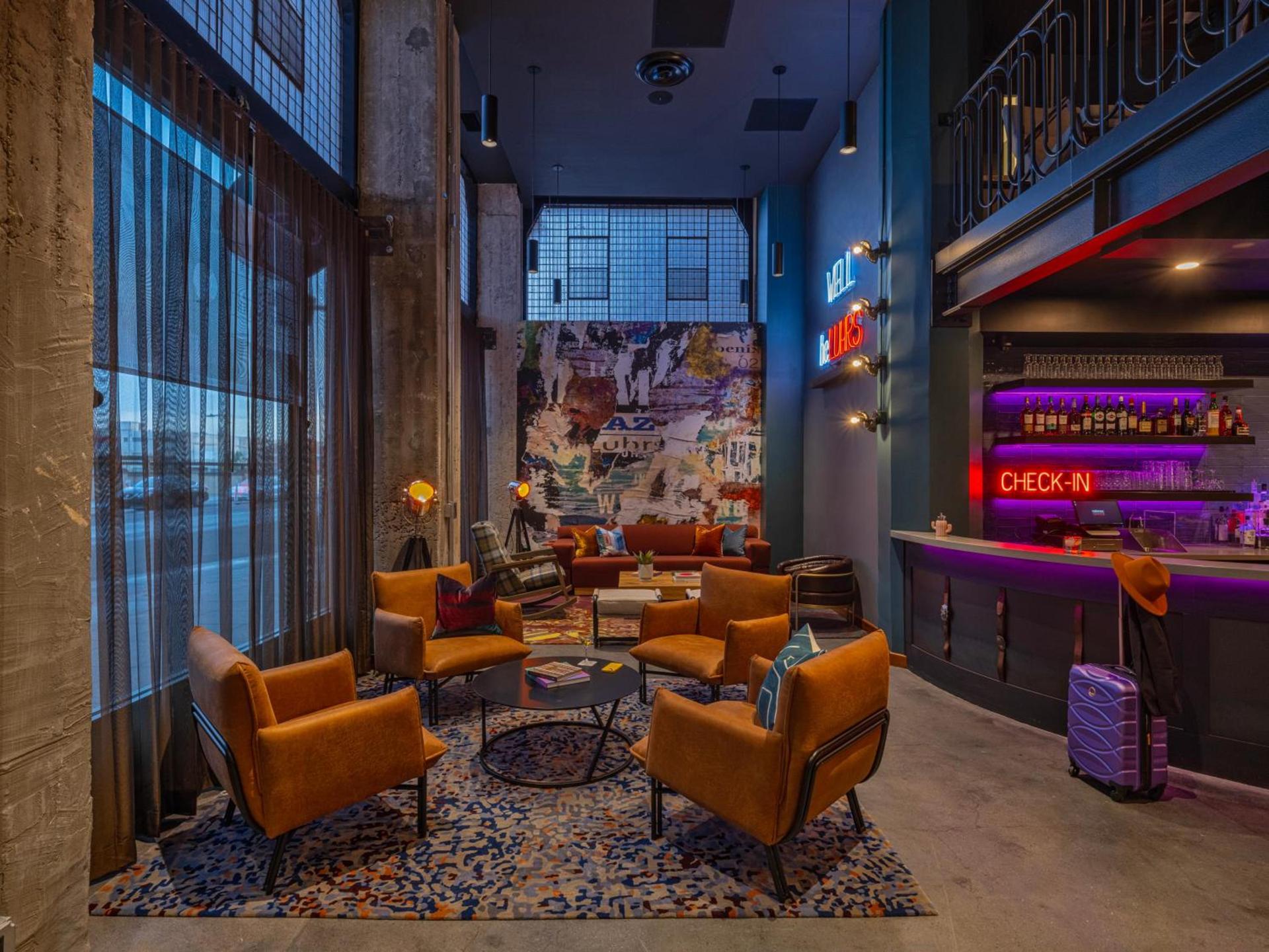 Moxy Phoenix Downtown photo 2
