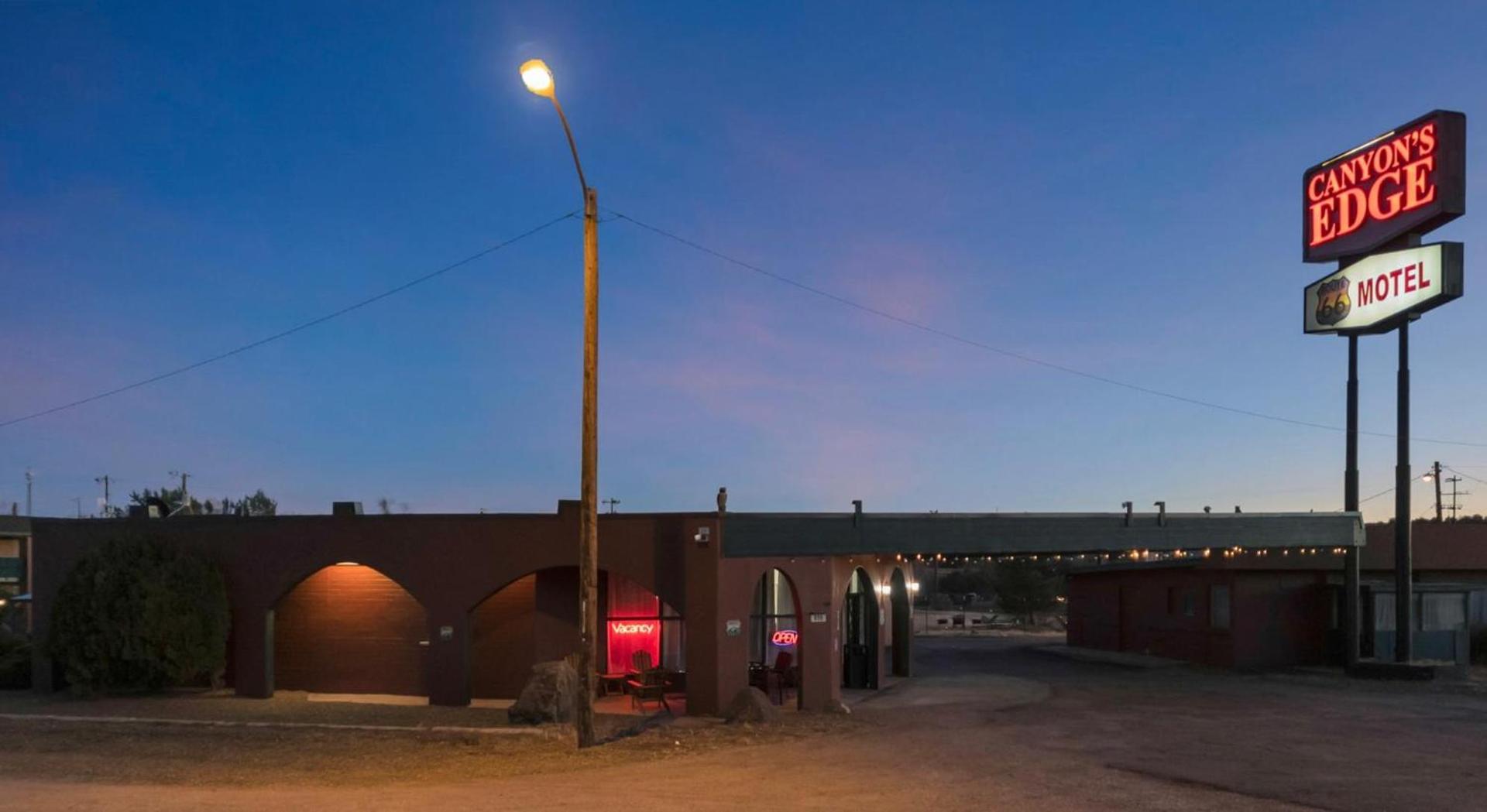 Canyon's Edge Route 66 Motel photo 70