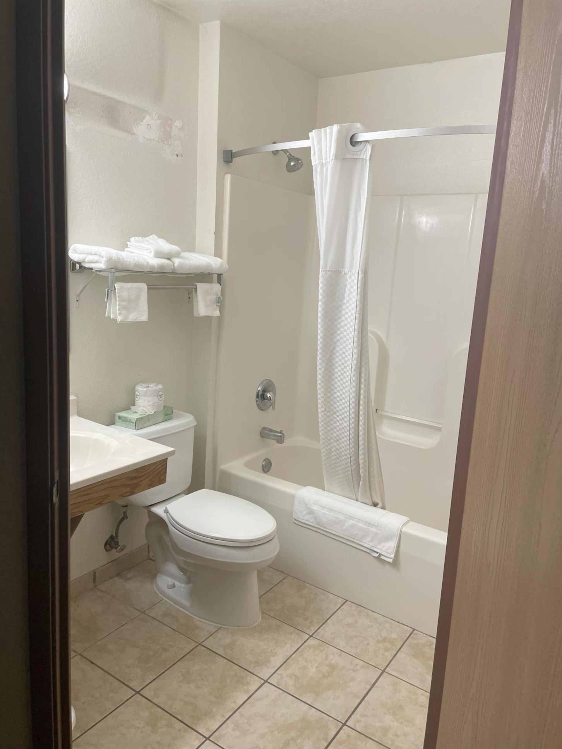 SureStay by Best Western Prince Frederick photo 20