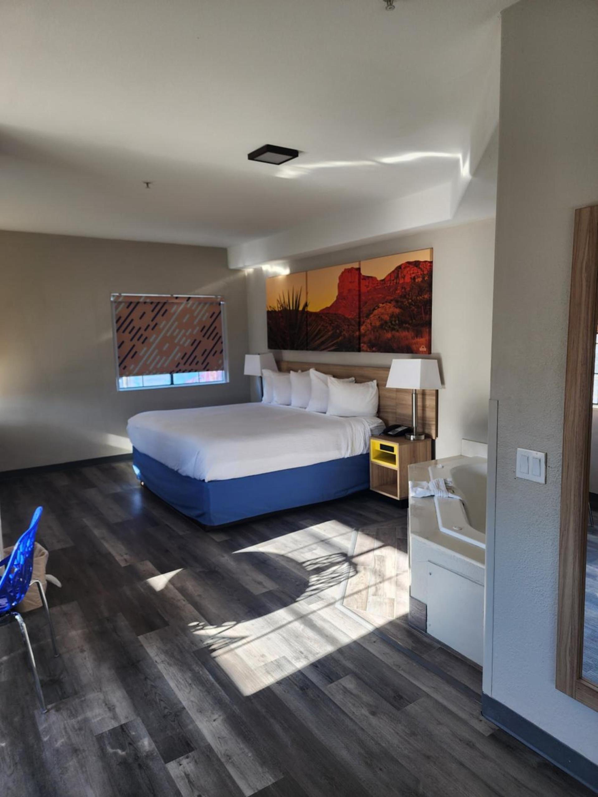 Days Inn & Suites by Wyndham Tucson/Marana photo 72