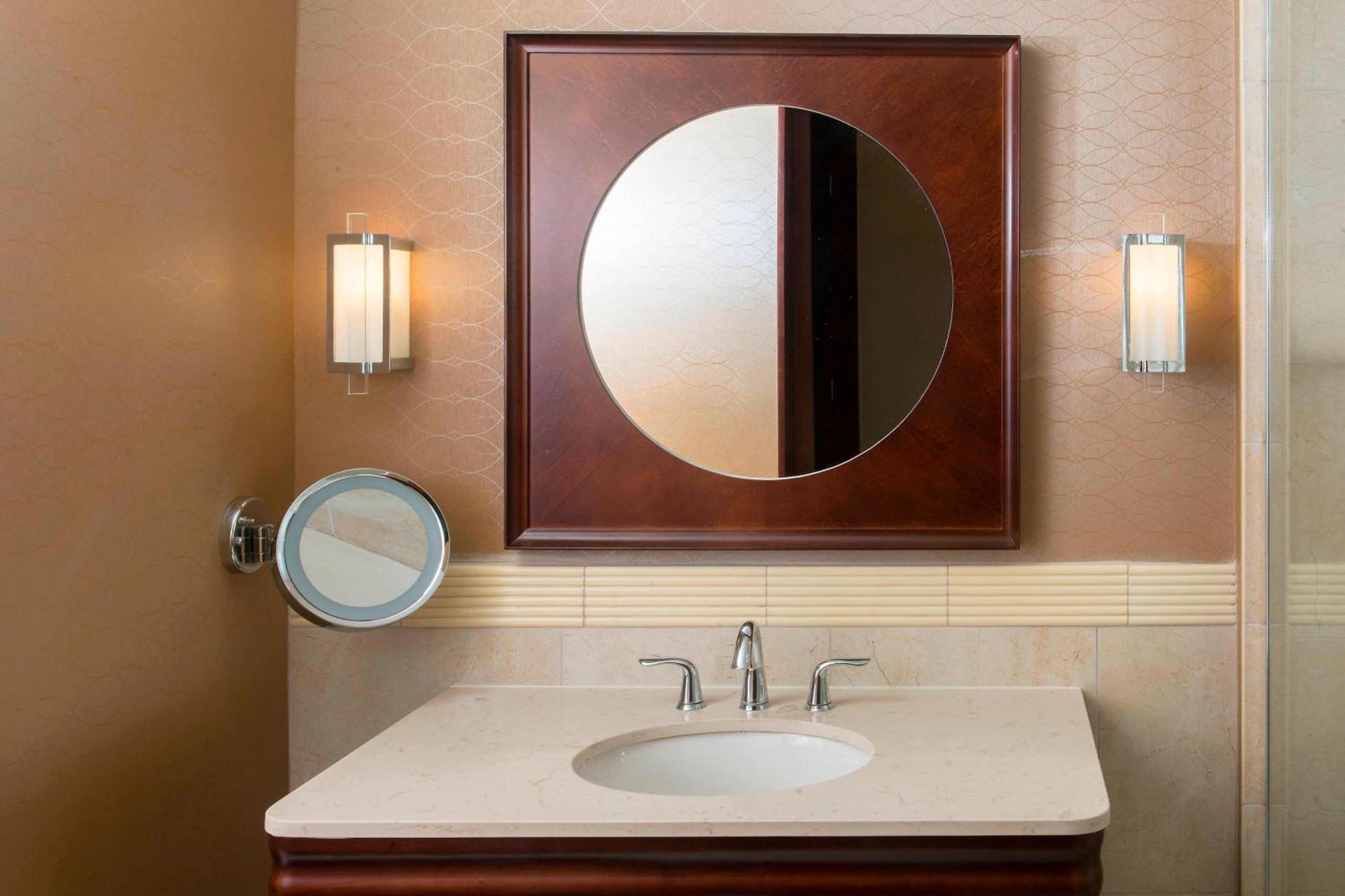 Sheraton Mesa Hotel at Wrigleyville West photo 9