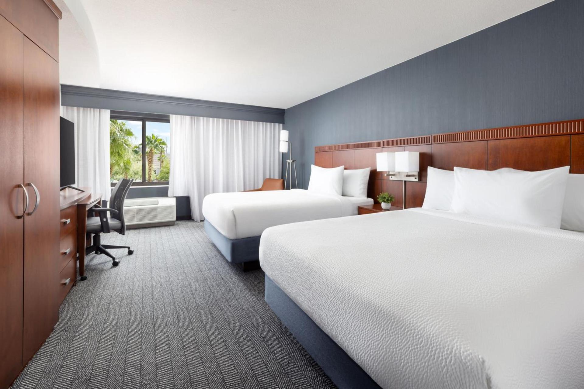 Courtyard By Marriott Las Vegas Stadium Area photo 17