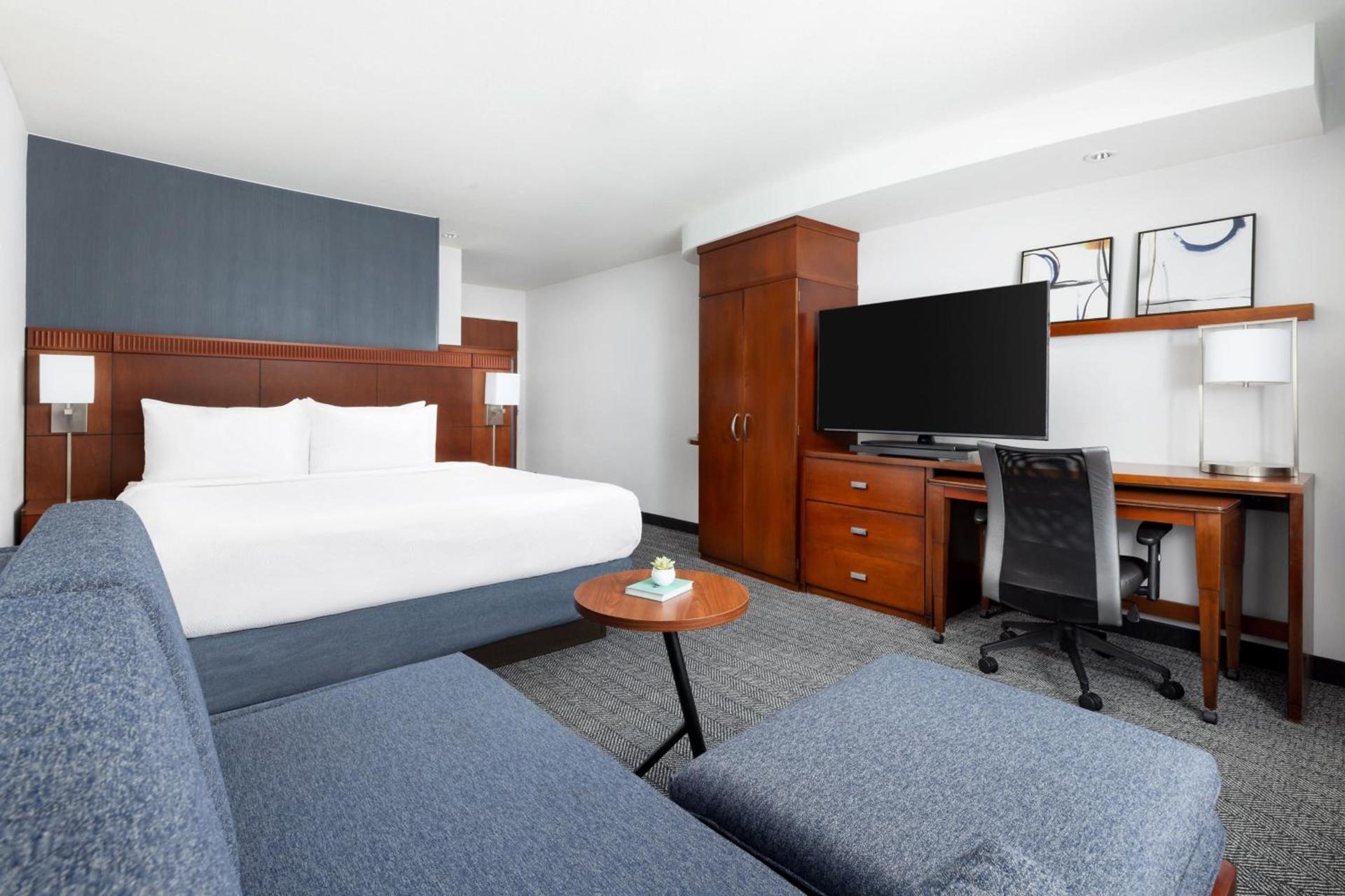 Courtyard By Marriott Las Vegas Stadium Area photo 12