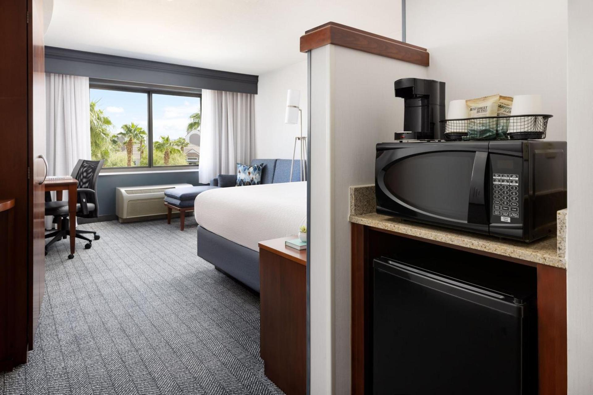 Courtyard By Marriott Las Vegas Stadium Area photo 13