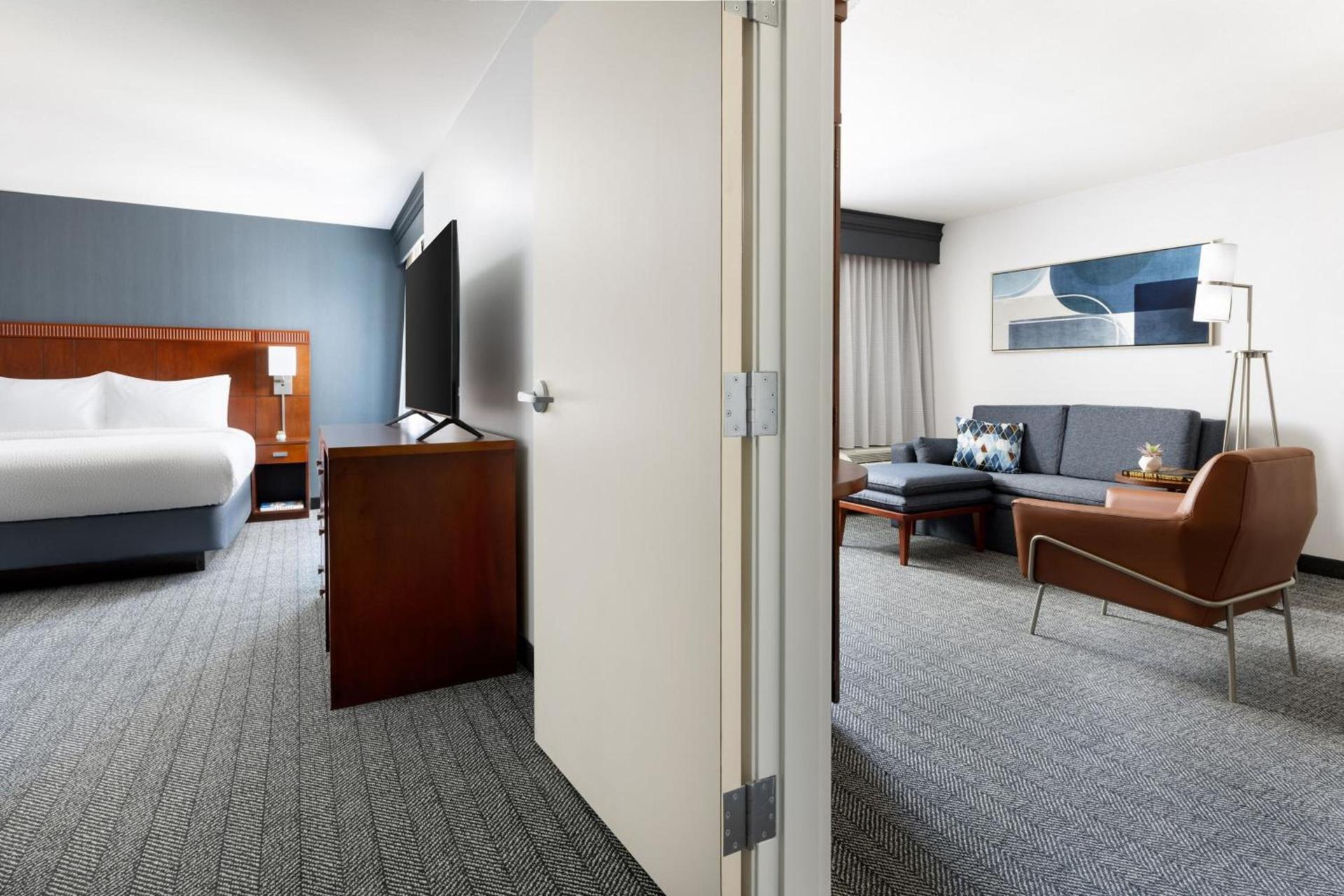 Courtyard By Marriott Las Vegas Stadium Area photo 20
