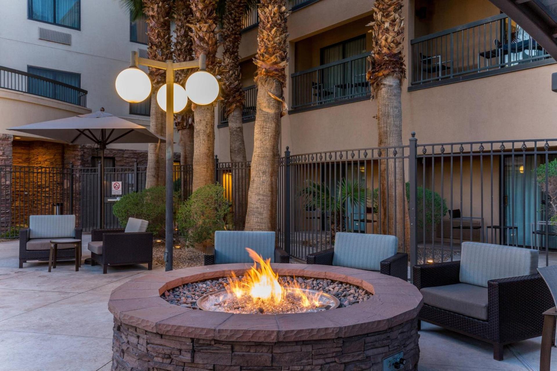 Courtyard By Marriott Las Vegas Stadium Area photo 27