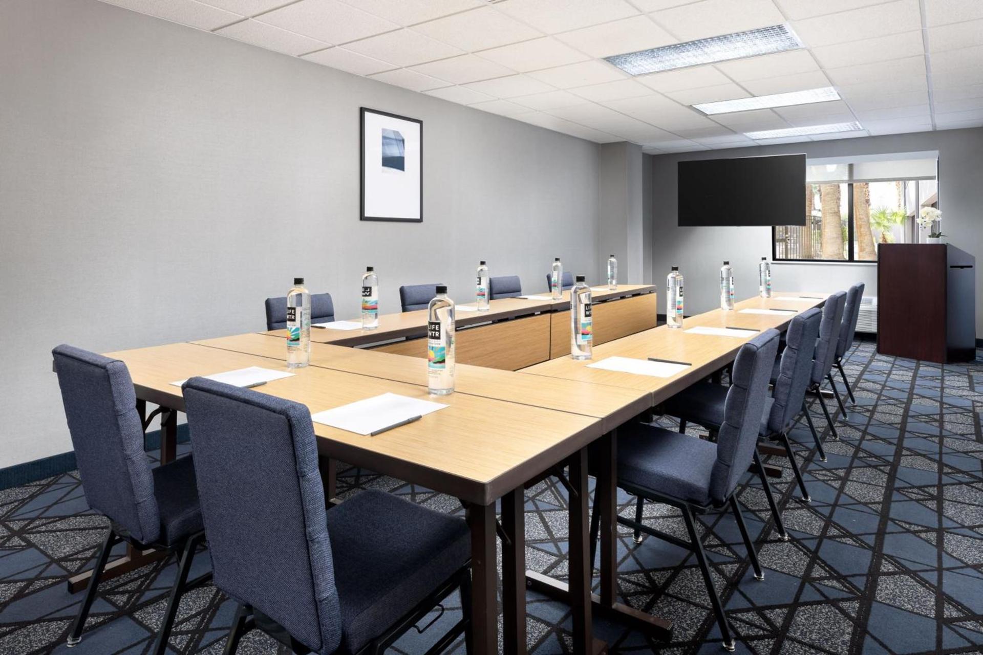 Courtyard By Marriott Las Vegas Stadium Area photo 42