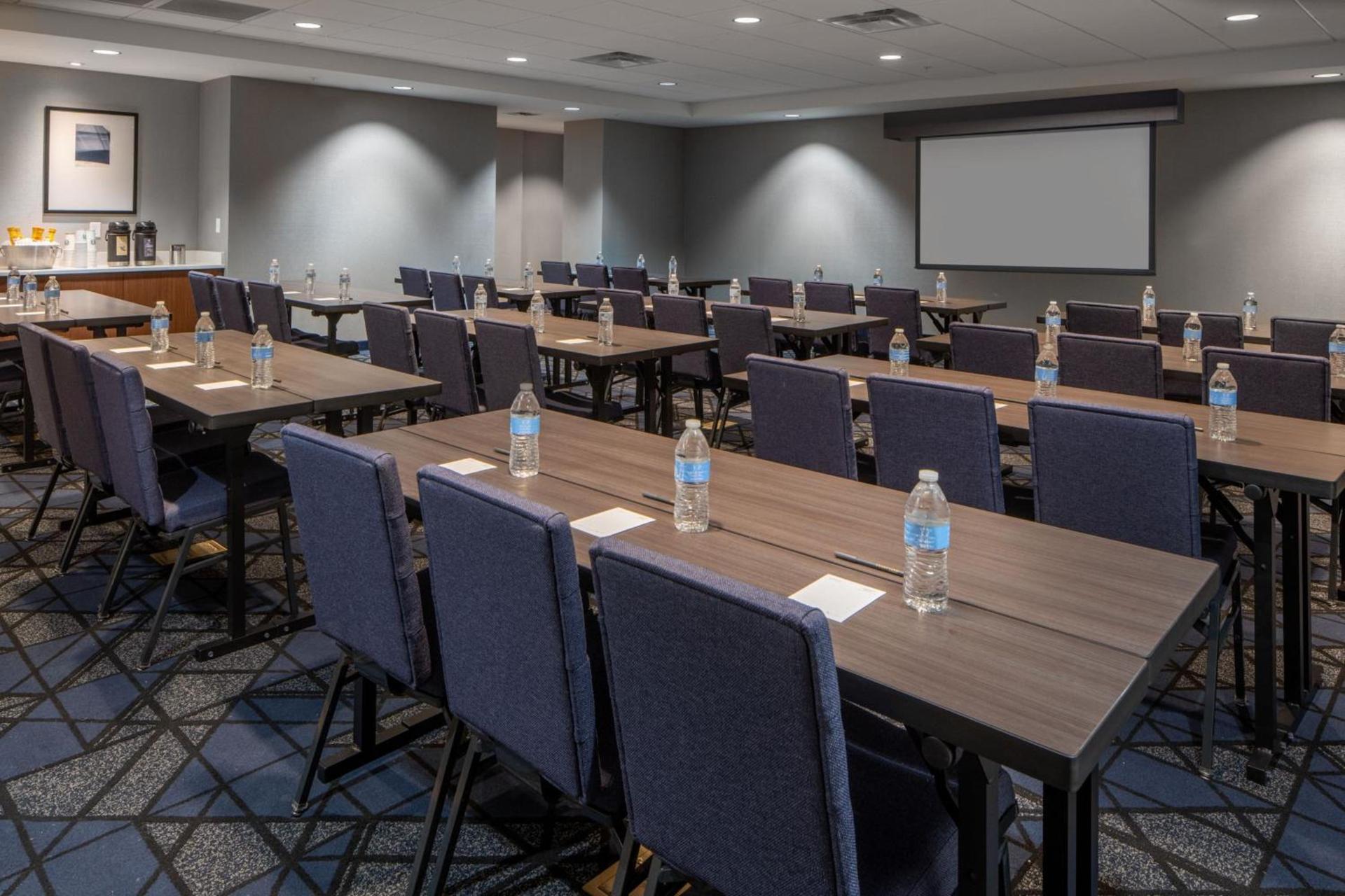 Courtyard by Marriott Decatur photo 28