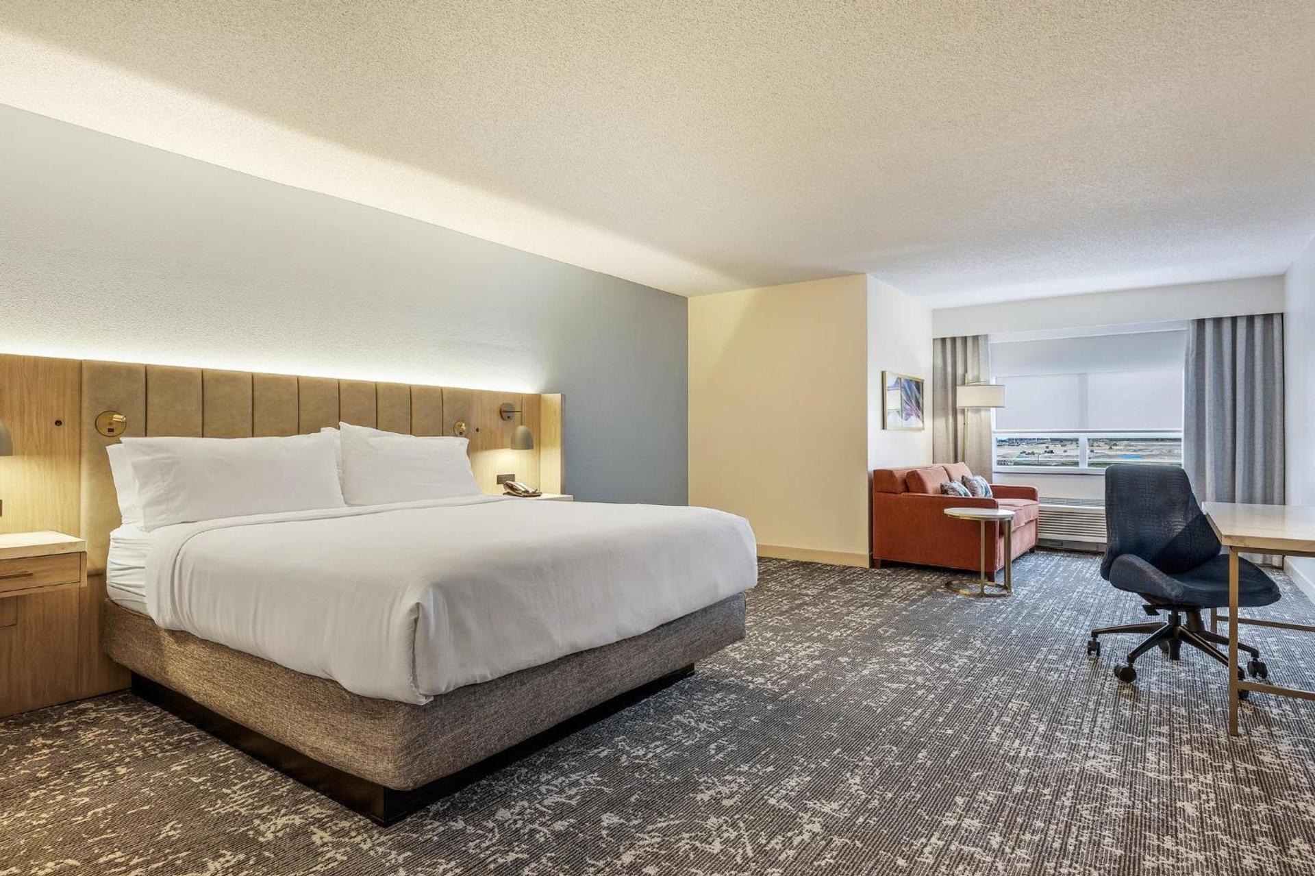 Crowne Plaza Ft Myers Gulf Coast by IHG photo 36