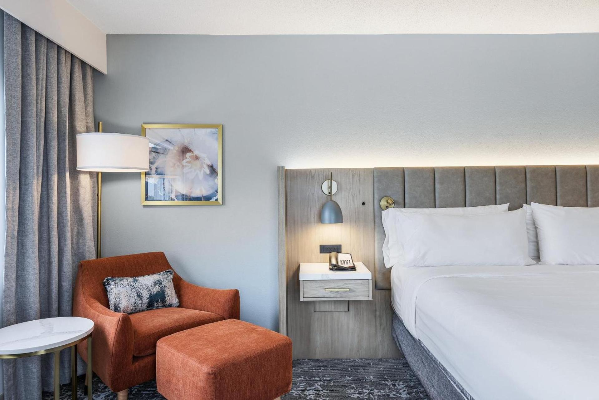Crowne Plaza Ft Myers Gulf Coast by IHG photo 46