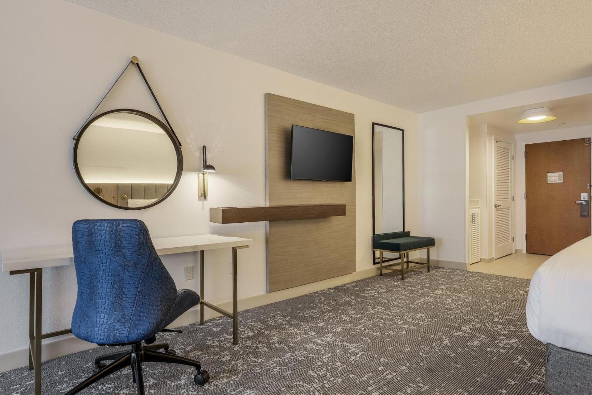 Crowne Plaza Ft Myers Gulf Coast by IHG photo 52