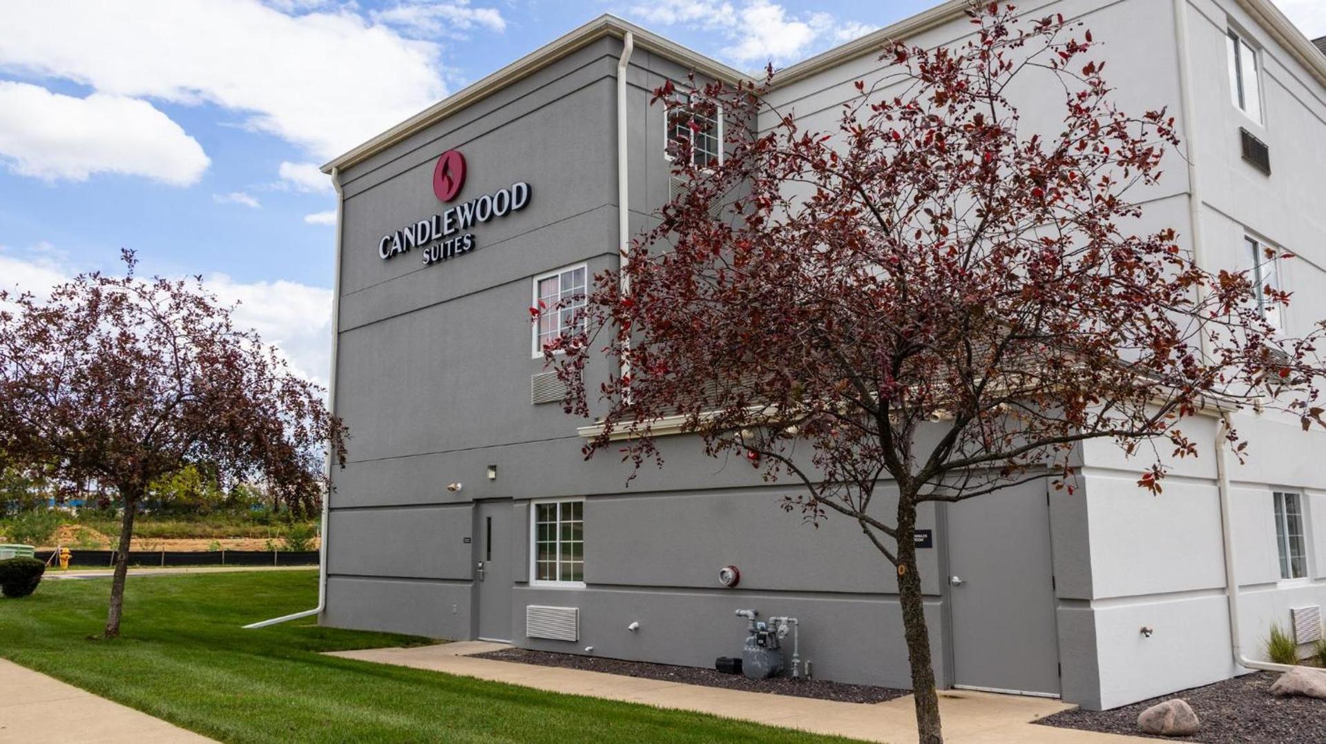 Candlewood Suites - Peoria at Grand Prairie by IHG photo 53