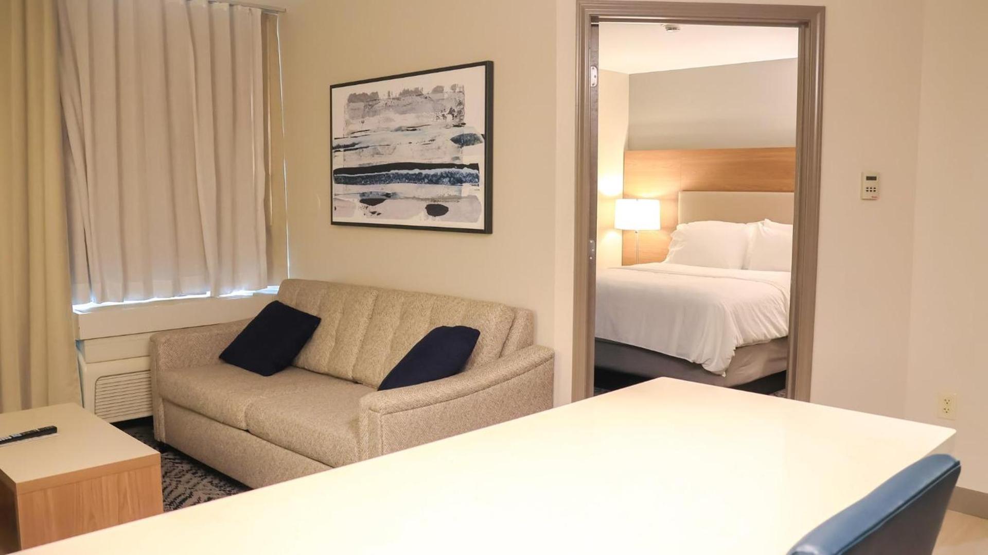 Candlewood Suites - Peoria at Grand Prairie by IHG photo 70
