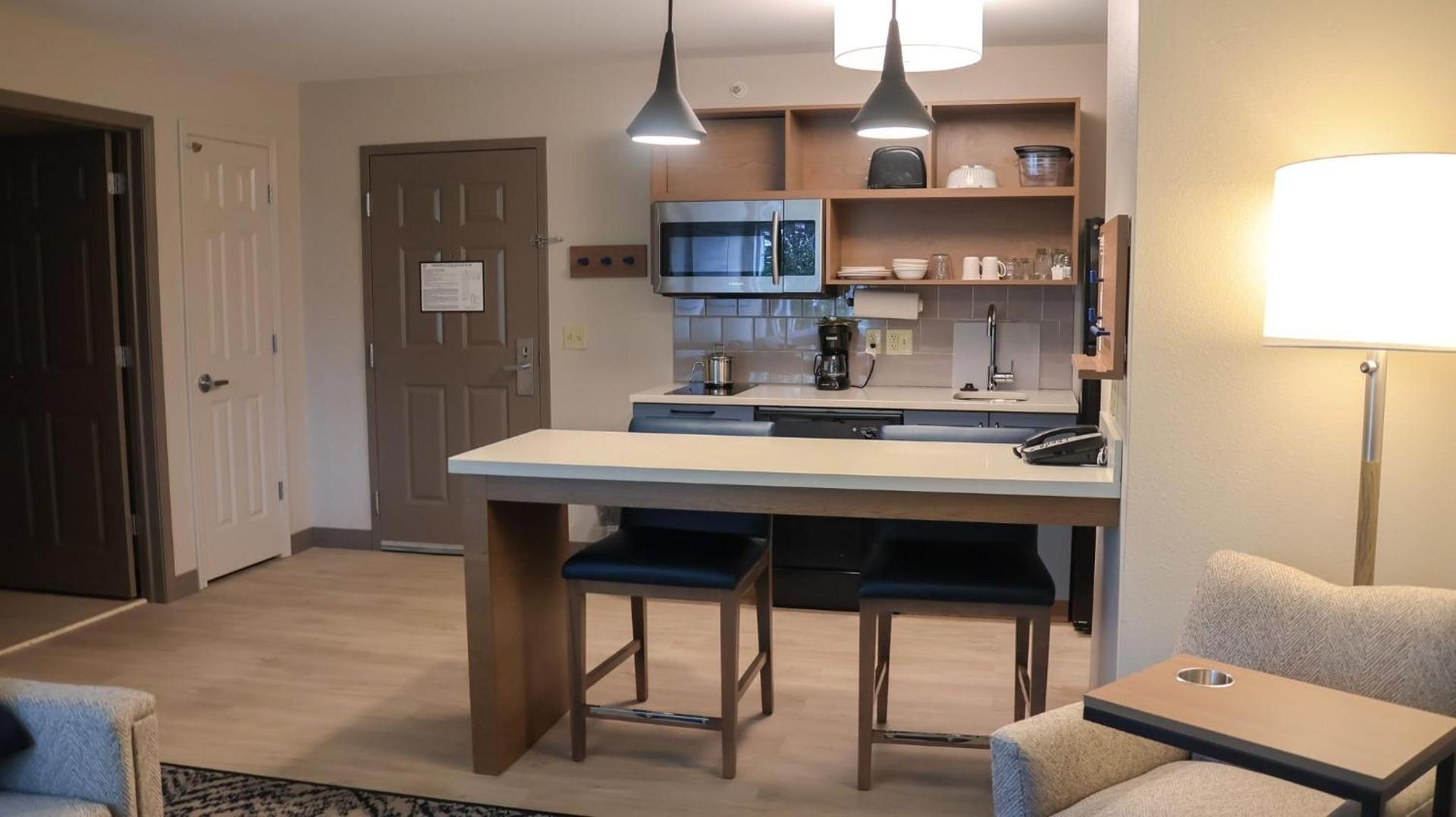 Candlewood Suites - Peoria at Grand Prairie by IHG photo 77