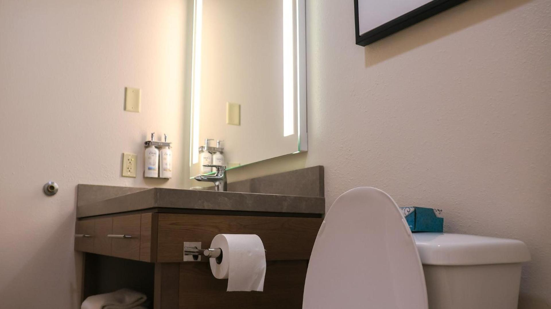 Candlewood Suites - Peoria at Grand Prairie by IHG photo 83