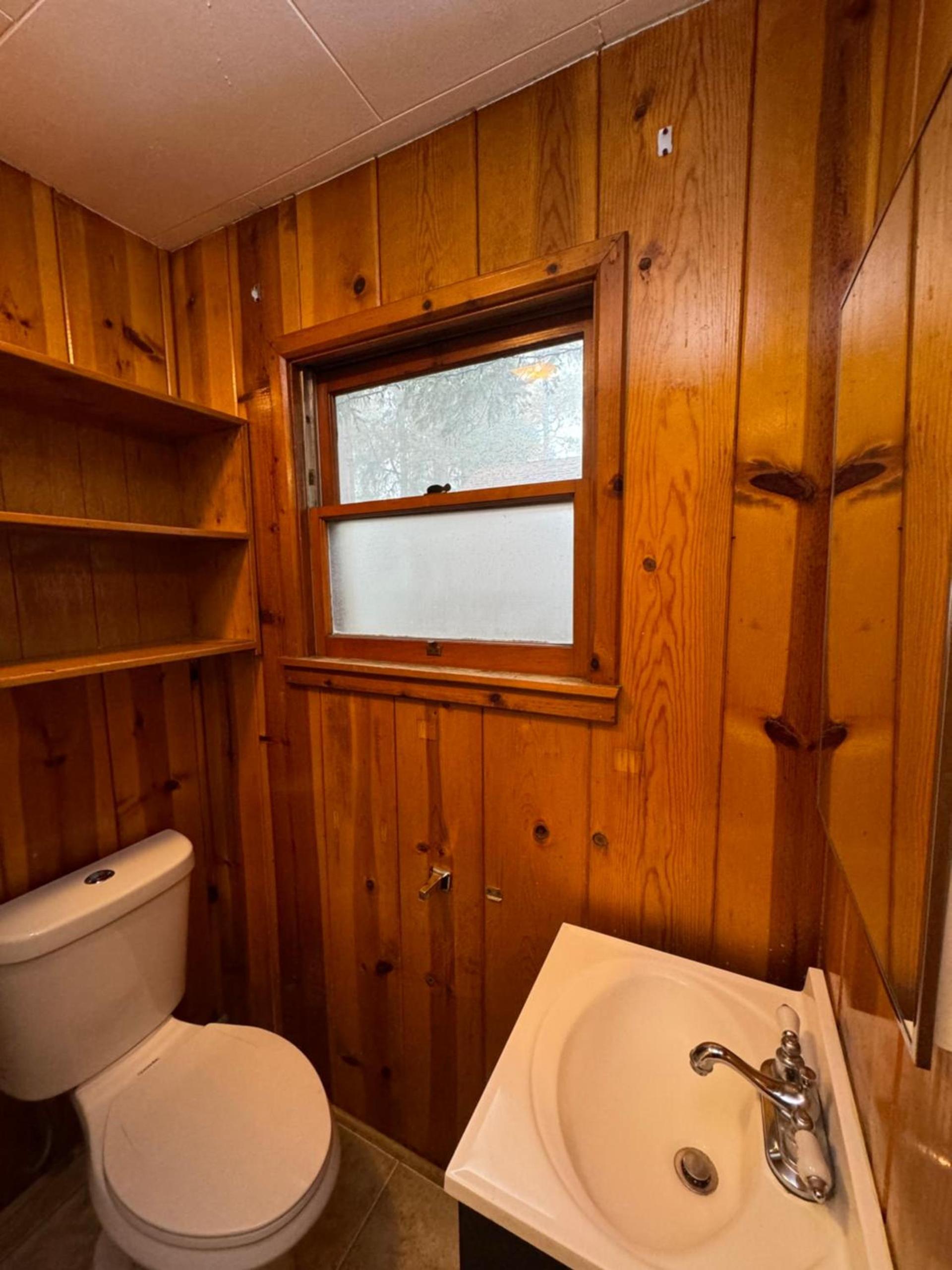 Crest Lodge Historic Mountain Inn photo 54