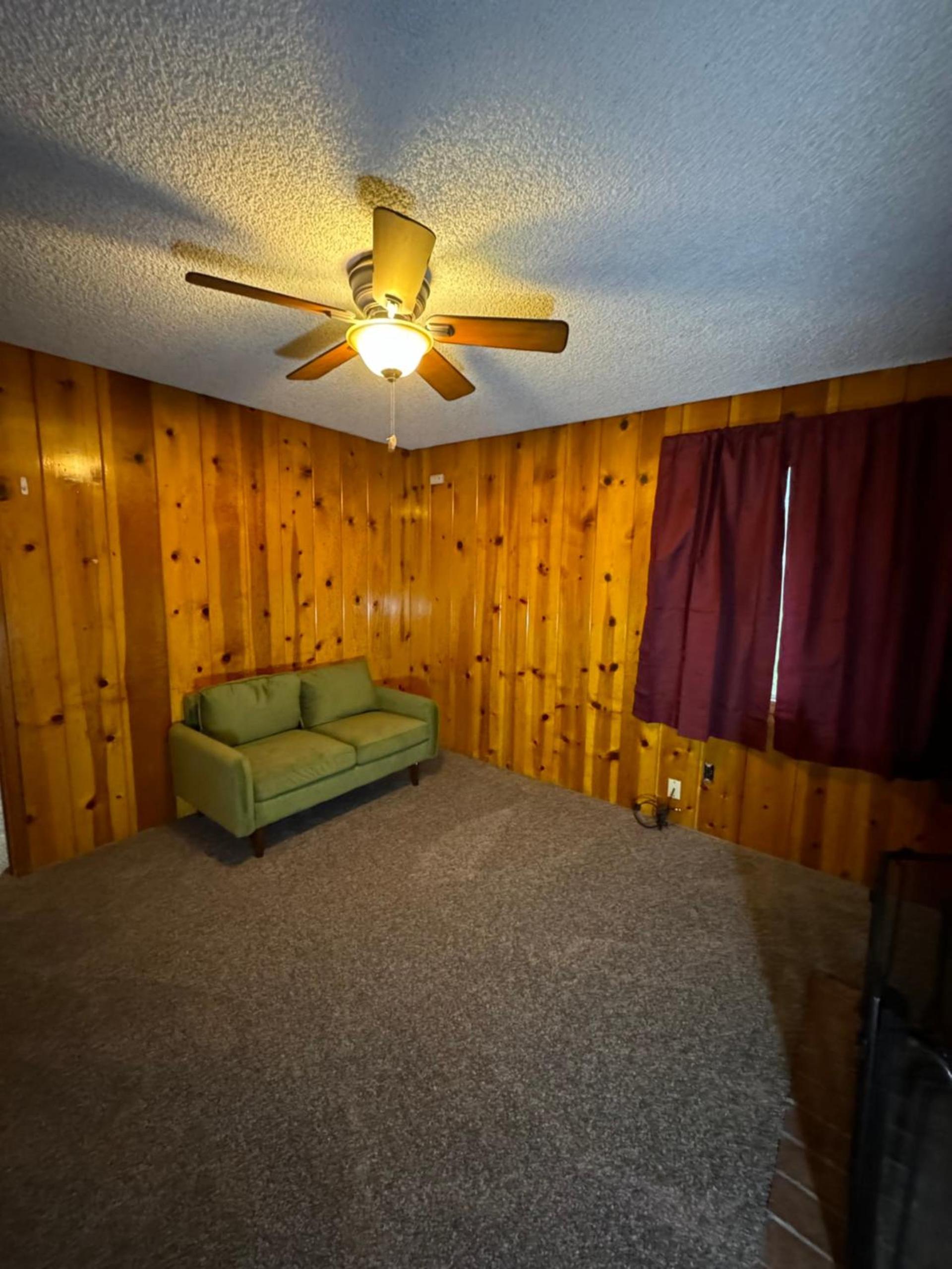 Crest Lodge Historic Mountain Inn photo 34