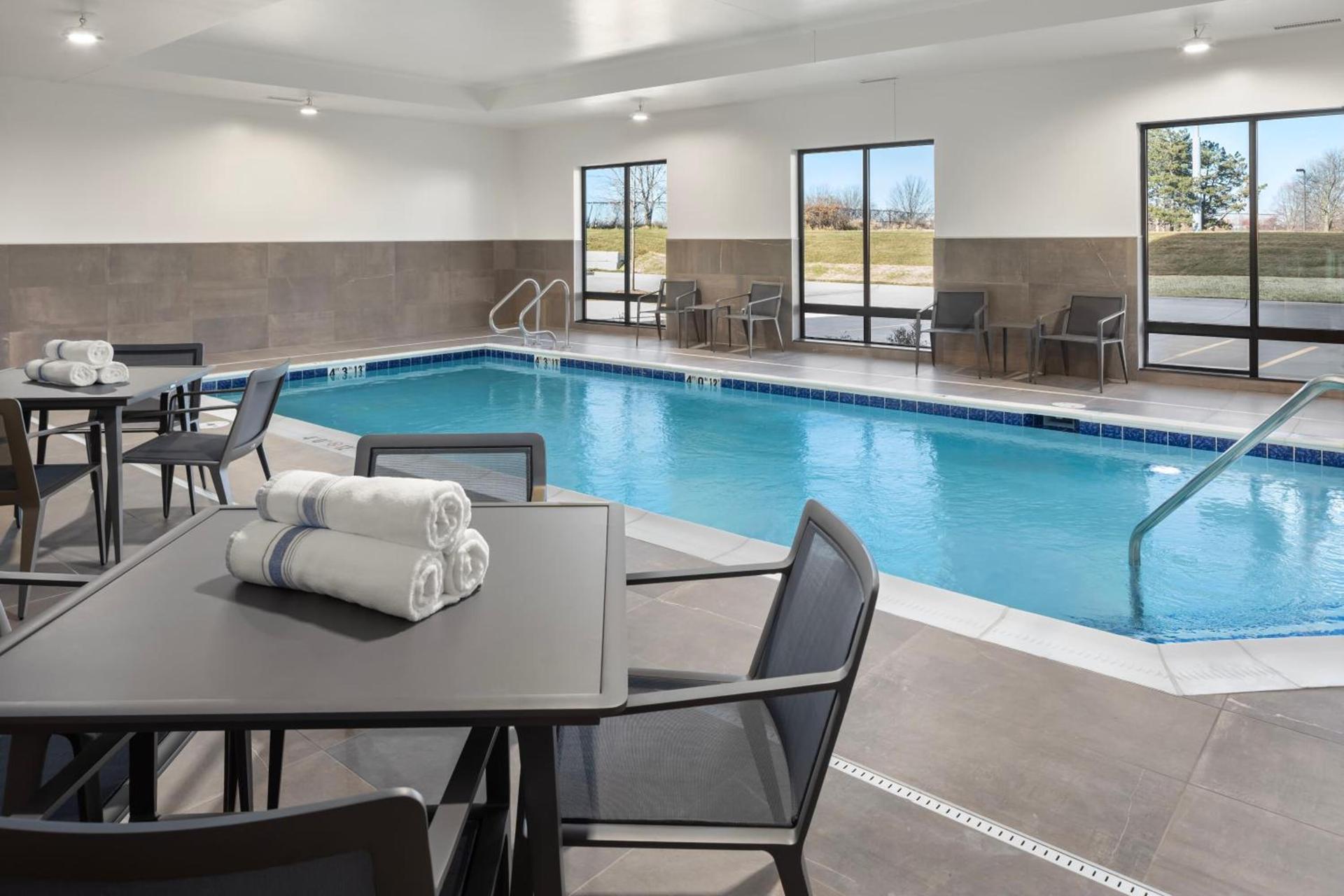 Courtyard by Marriott Bettendorf photo 7