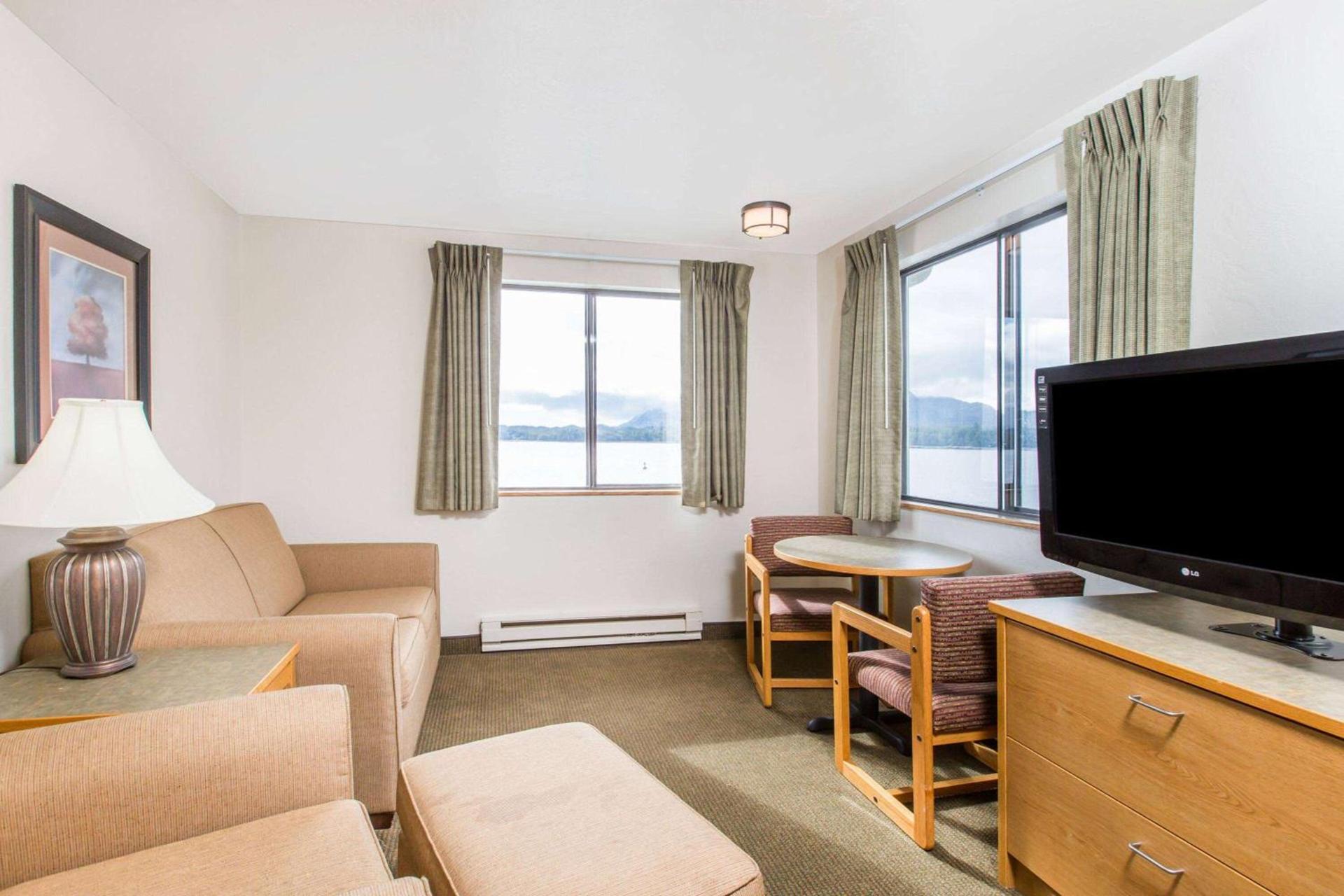 Super 8 by Wyndham Ketchikan photo 7