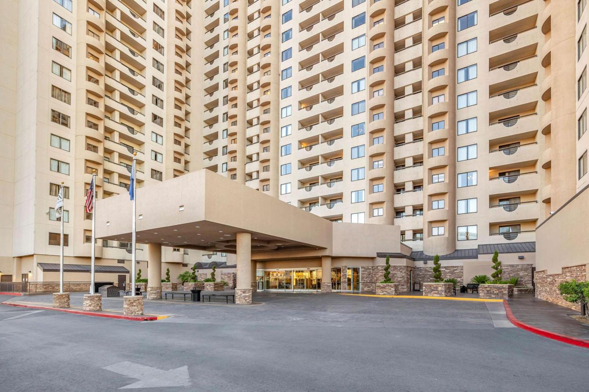 Hilton Vacation Club Polo Towers Las Vegas photo 2