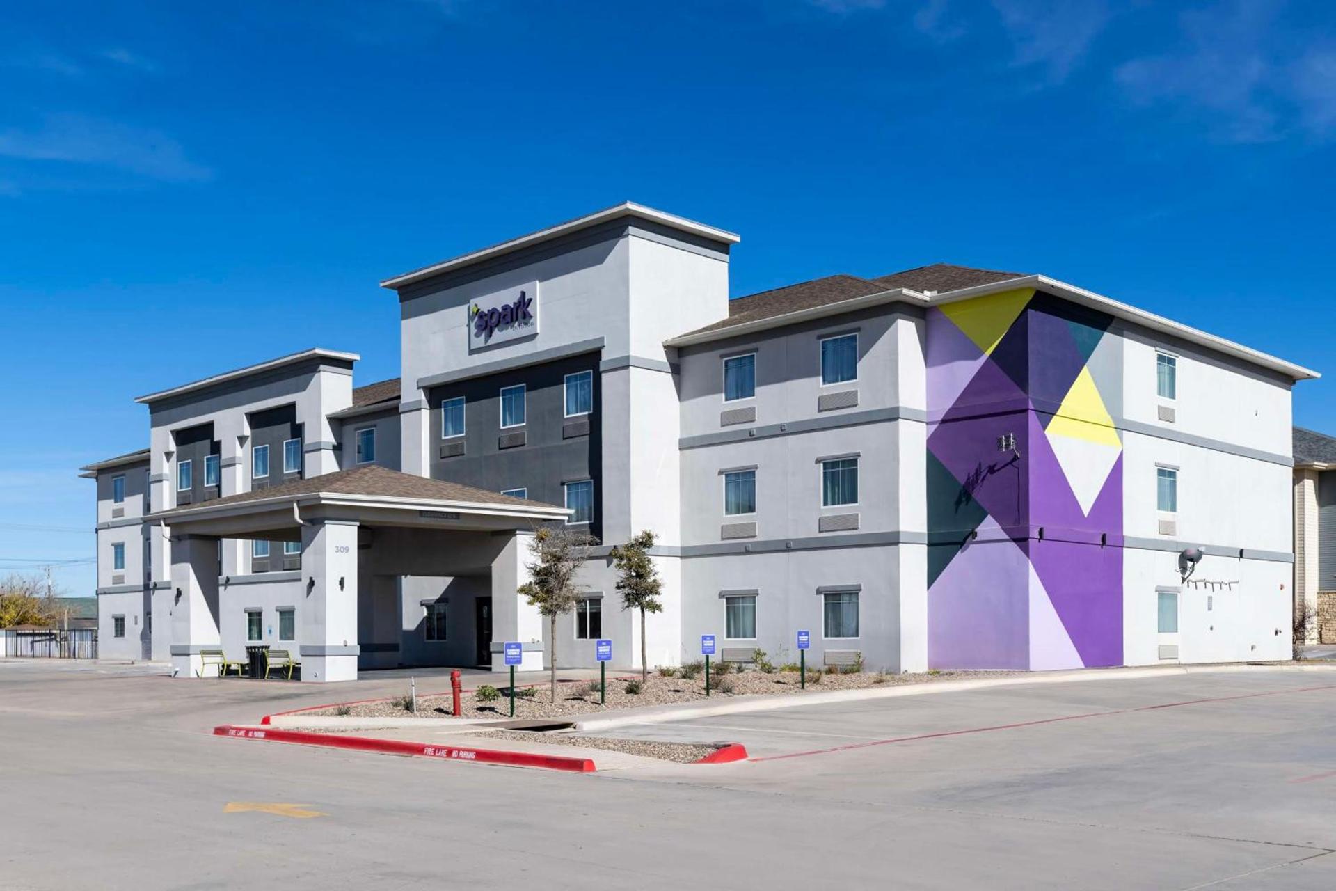 Spark by Hilton Midland South photo 4