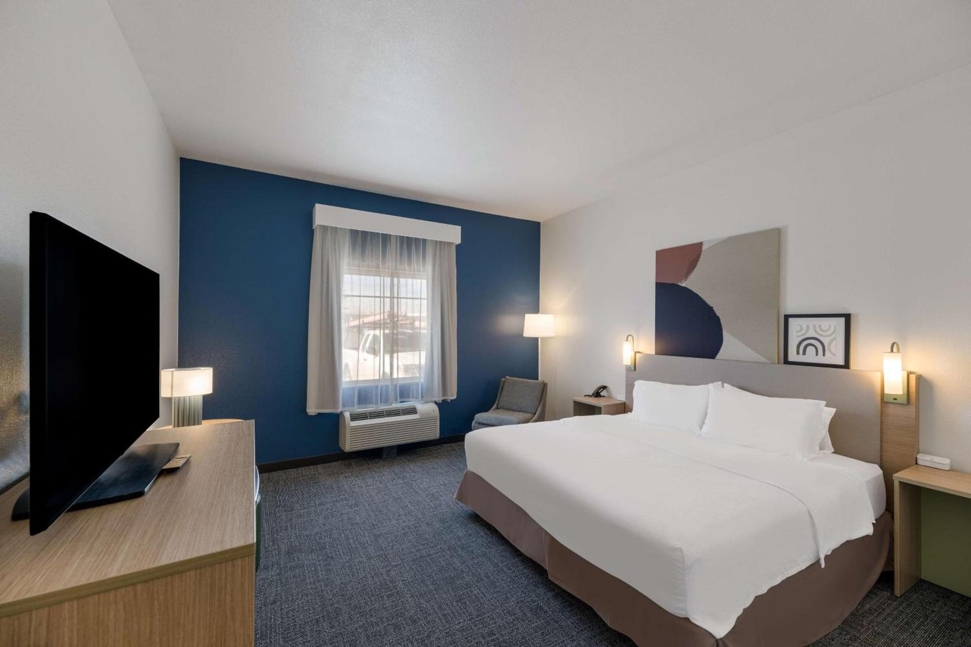 Spark by Hilton Midland South photo 14