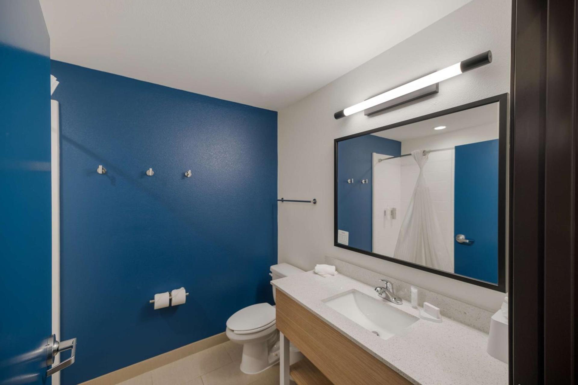 Spark by Hilton Midland South photo 18