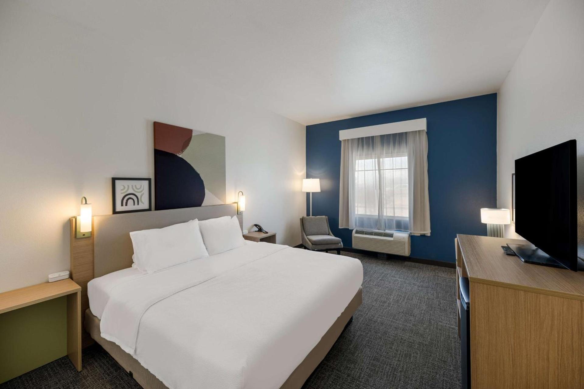 Spark by Hilton Midland South photo 23