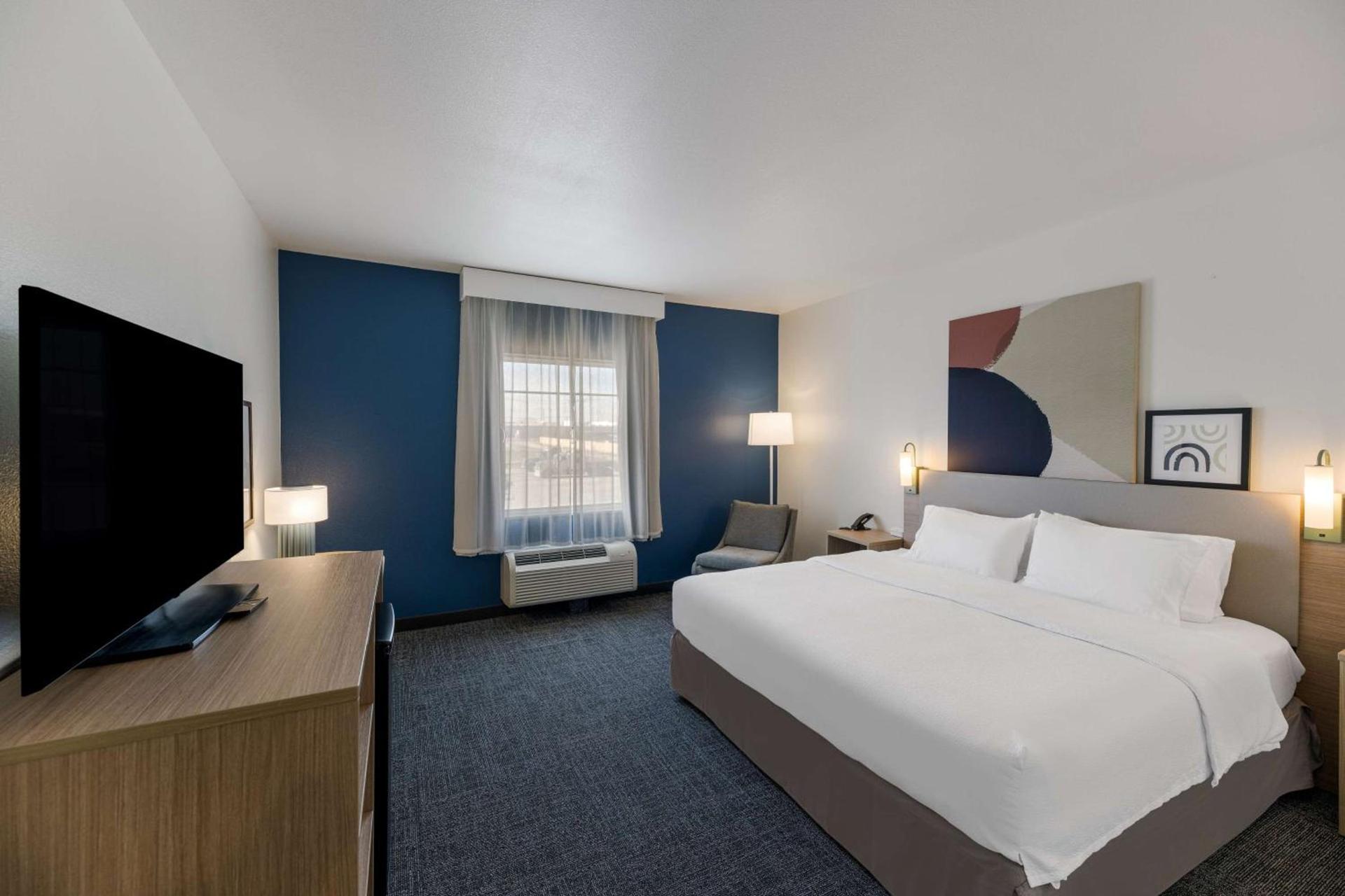 Spark by Hilton Midland South photo 28