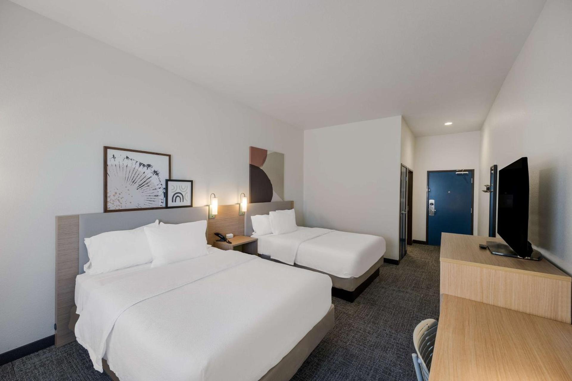 Spark by Hilton Midland South photo 32