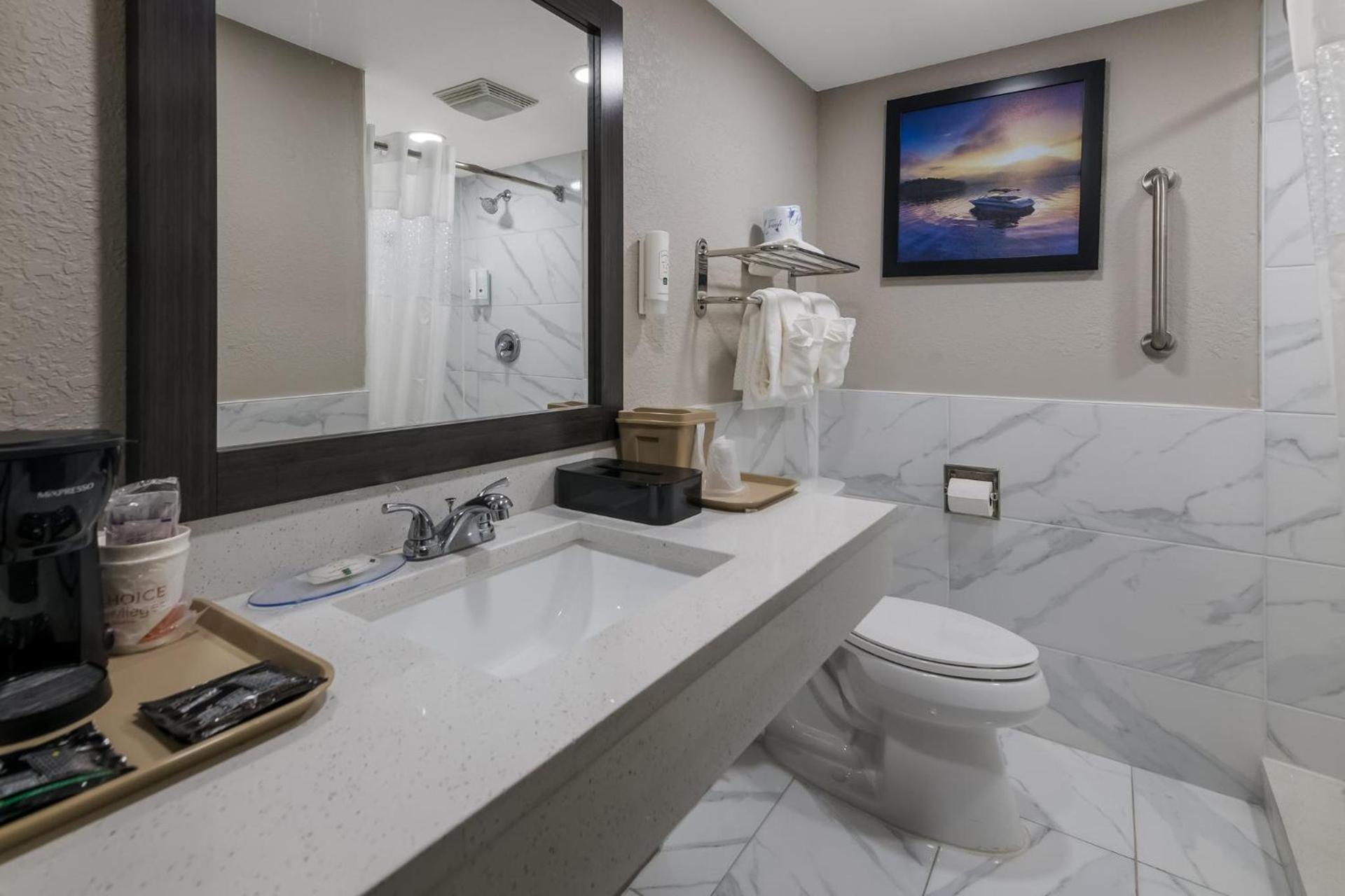 Quality Inn & Suites Altamonte Springs Orlando-North photo 69
